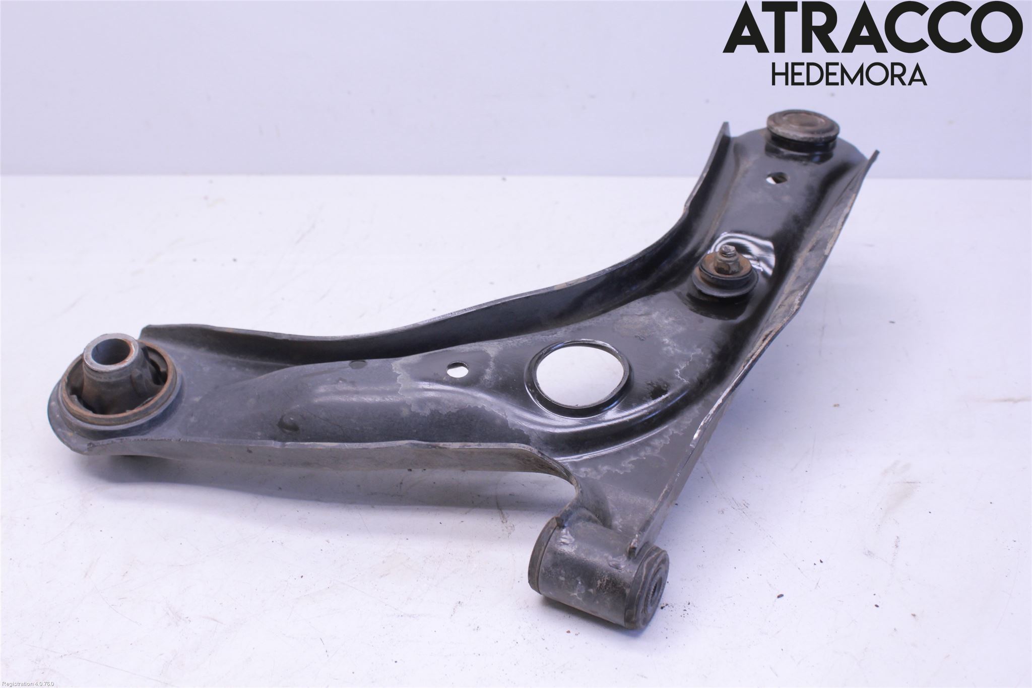 Toyota AYGO 15-21 Bærearm Foran Høyre Nedre