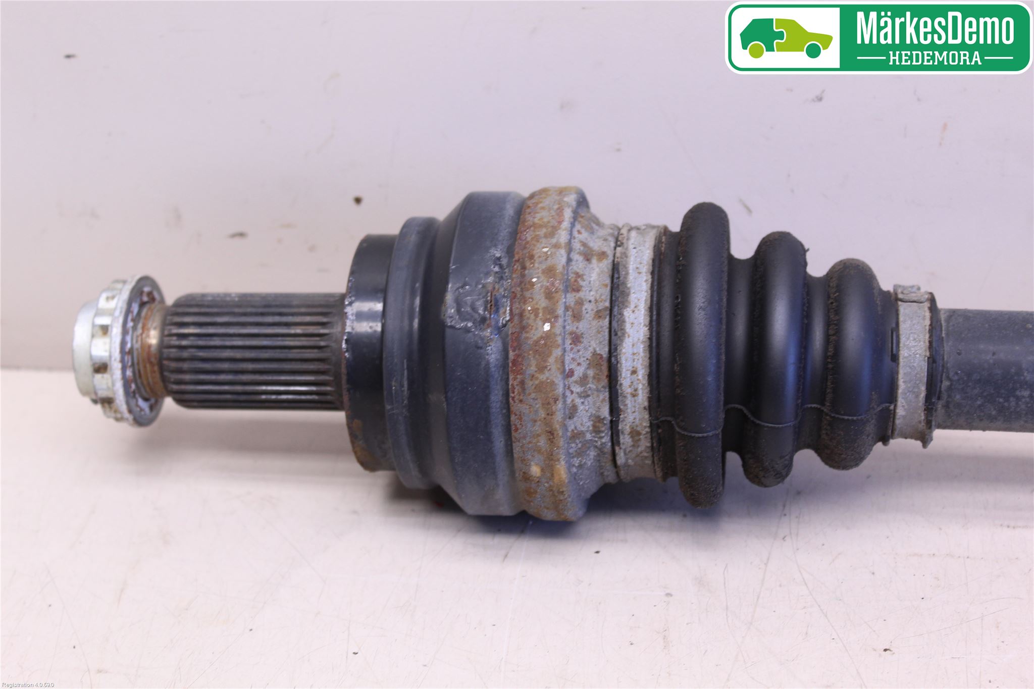 BMW 5 F10/F11/F18 09-17 Drivaksel Bak Kompl Venstre