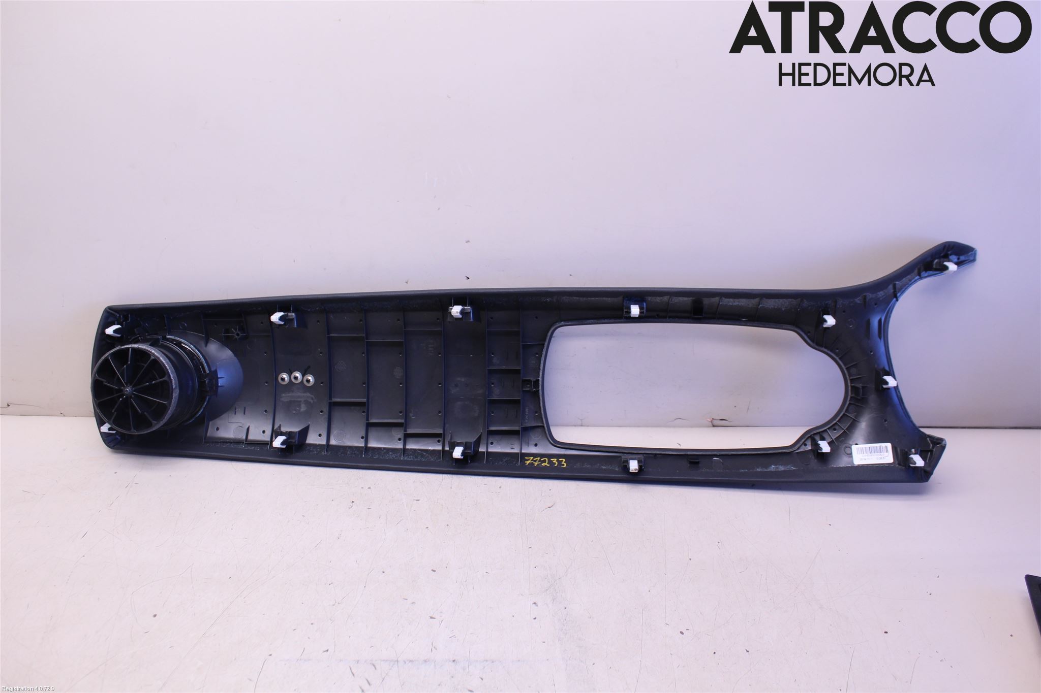 Toyota YARIS XP130 15-20 Innr Dekor Instrbord