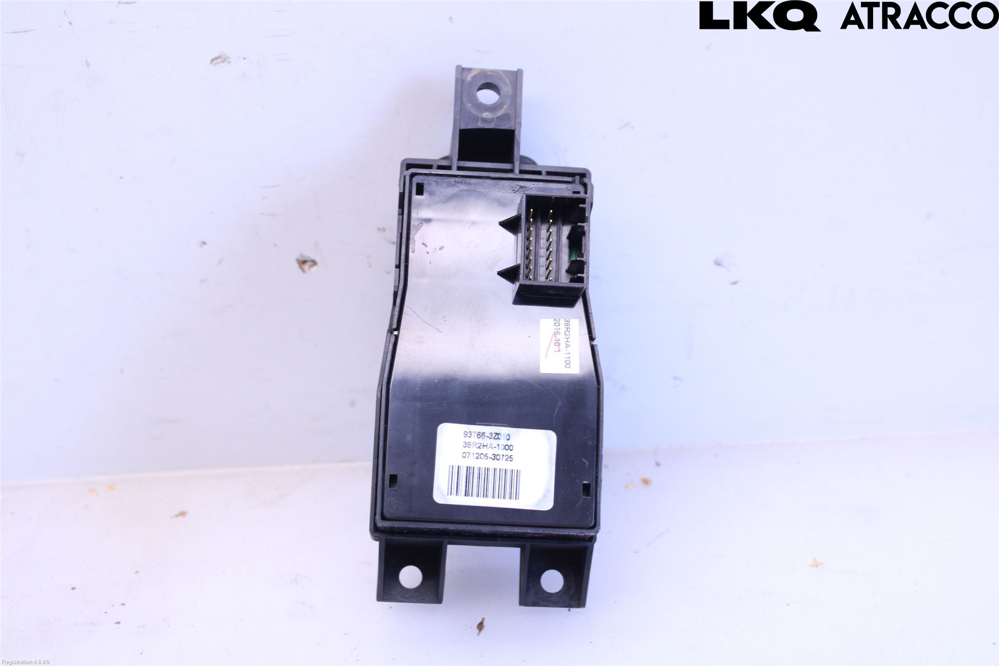 Hyundai i40 16-18 Bryter Parkeringsbrems