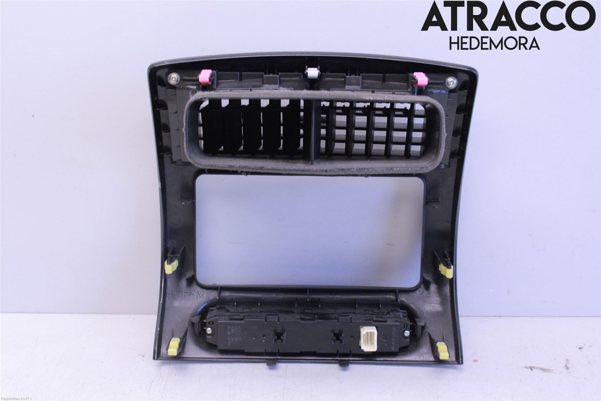 Toyota URBAN CRUISER Dashbord Kanal - Dyse