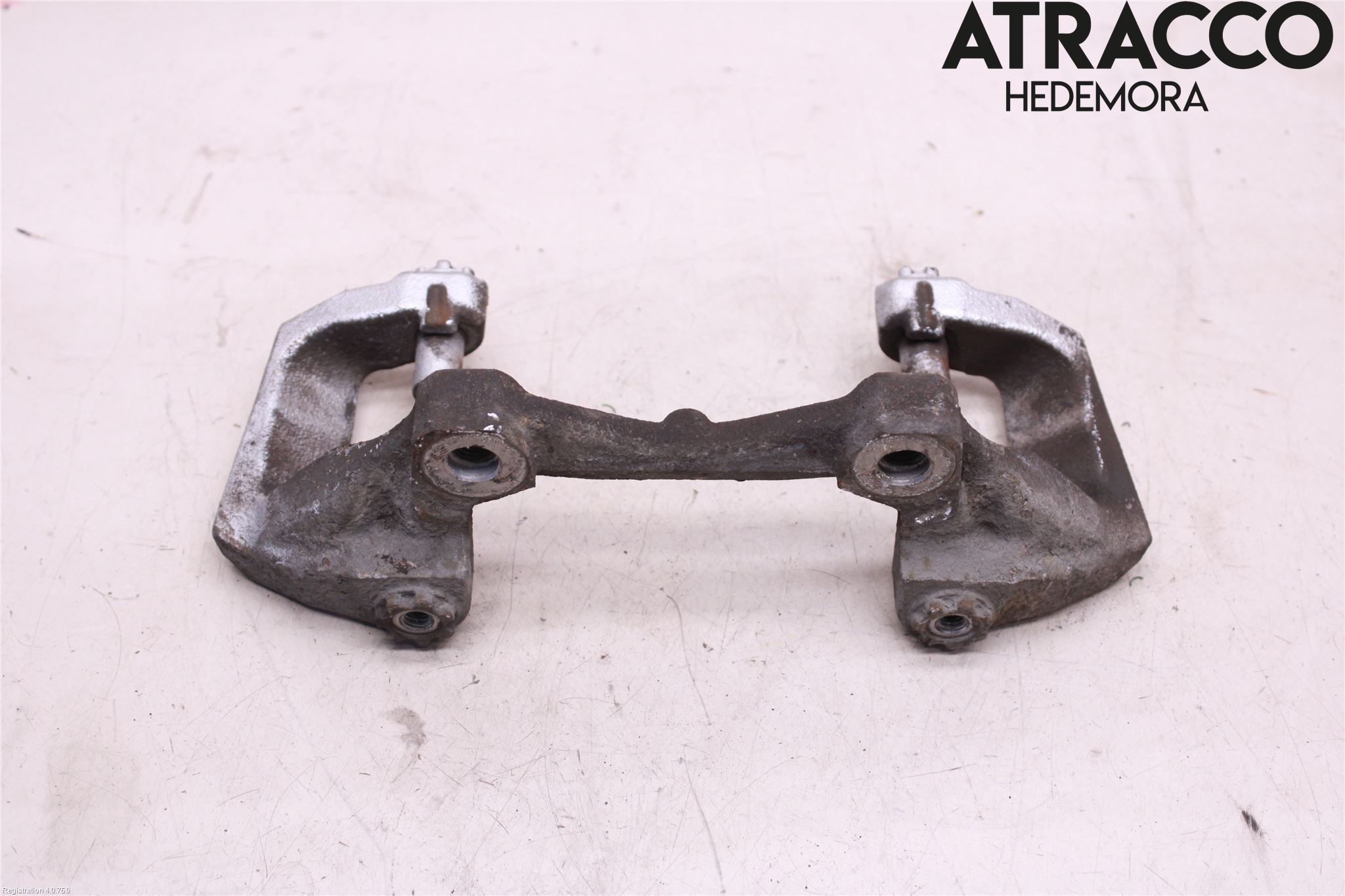 Mercedes-Benz MB E-KLASS (W212) 09-16 Bremsecaliper Feste Holder