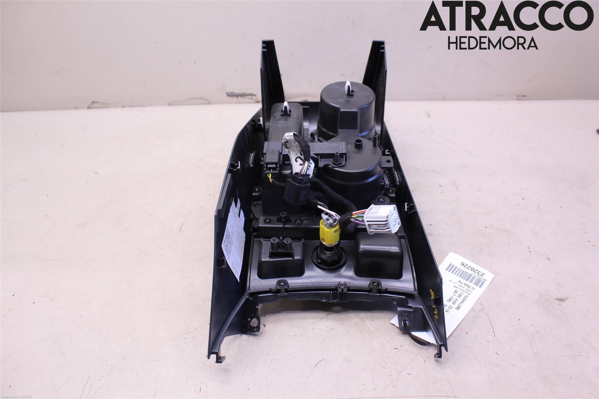 Ford KUGA 13-16 Innr Konsoll-Lomme