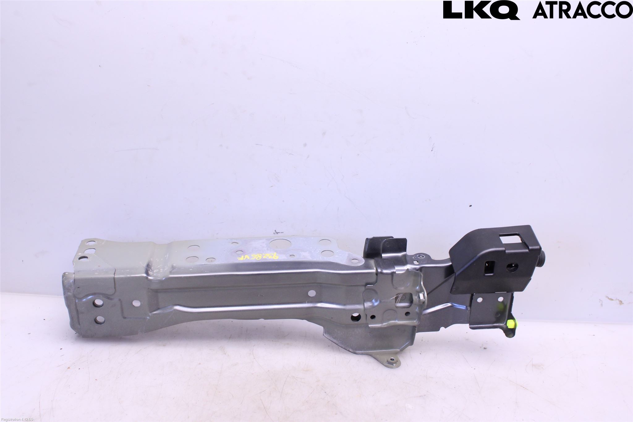 Toyota C-HR 24- Radiator Feste - Ramme - Bjelk