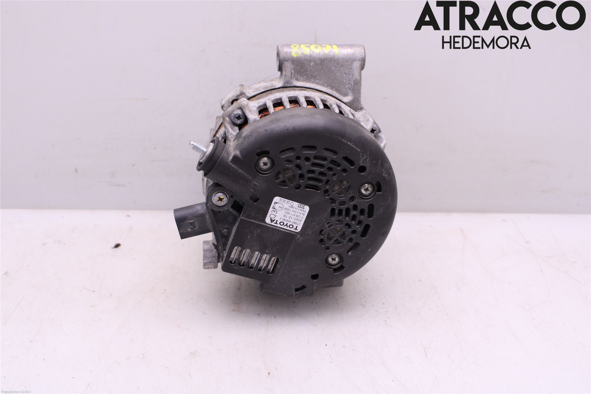 Toyota YARIS XP21 20- Dynamo