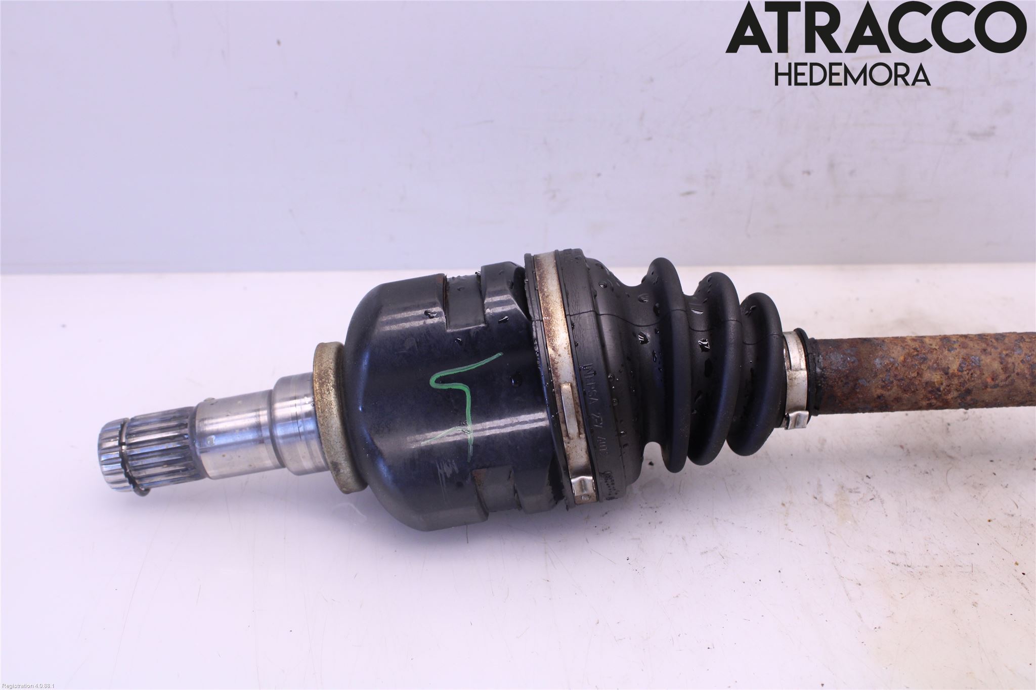 Toyota AURIS 07-09 Drivaksel Foran Kompl Venstre