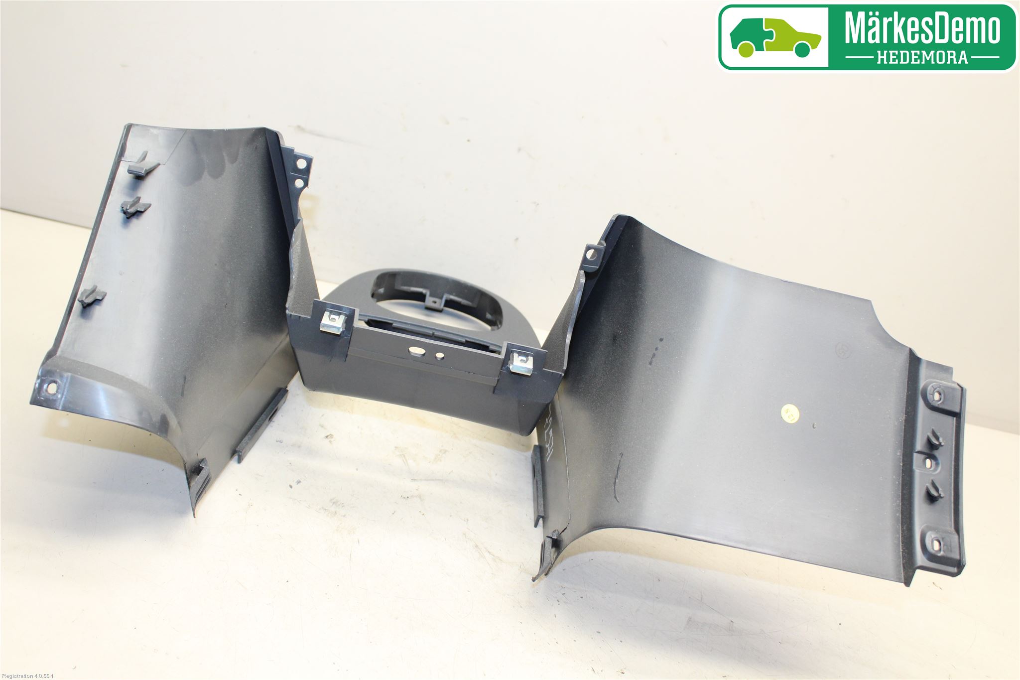 Volkswagen VW CADDY 11-15 Instrumentkonsoll Midt