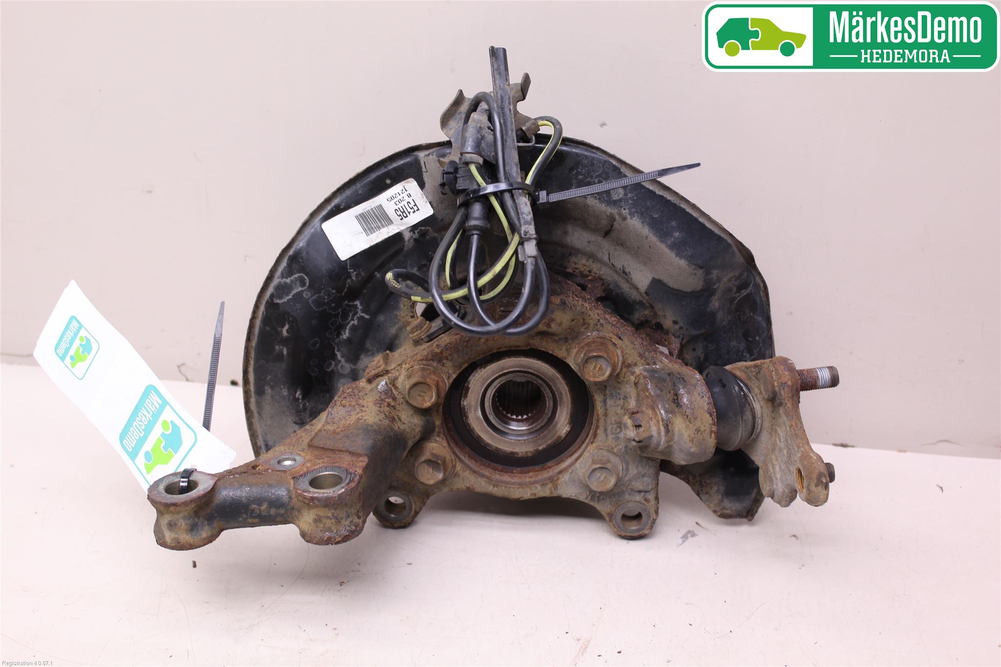 Toyota AURIS 13-19 Spindel Hf