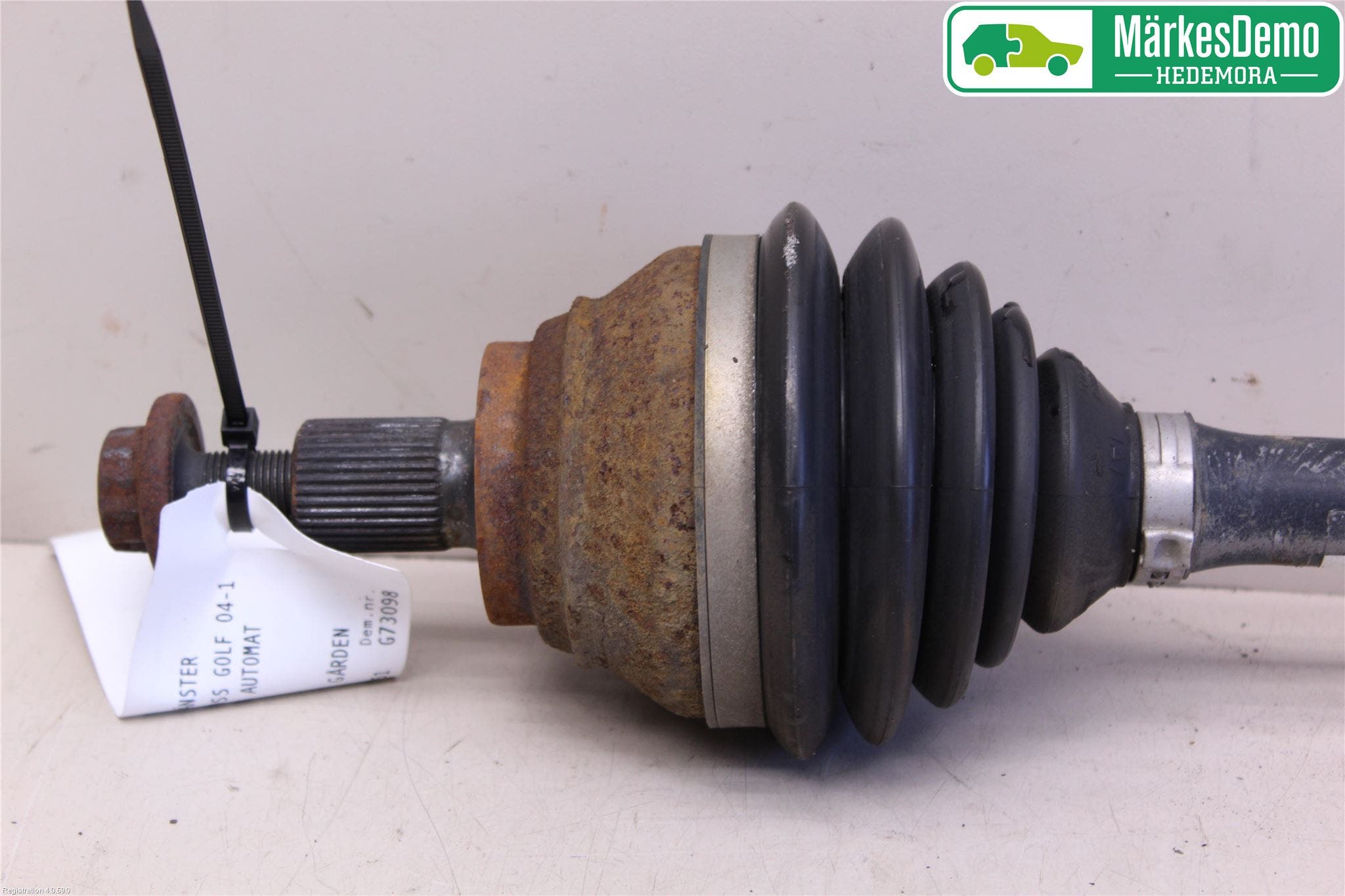 Volkswagen VW GOLF PLUS/CROSS GOLF 04-14 Drivaksel Foran Kompl Venstre