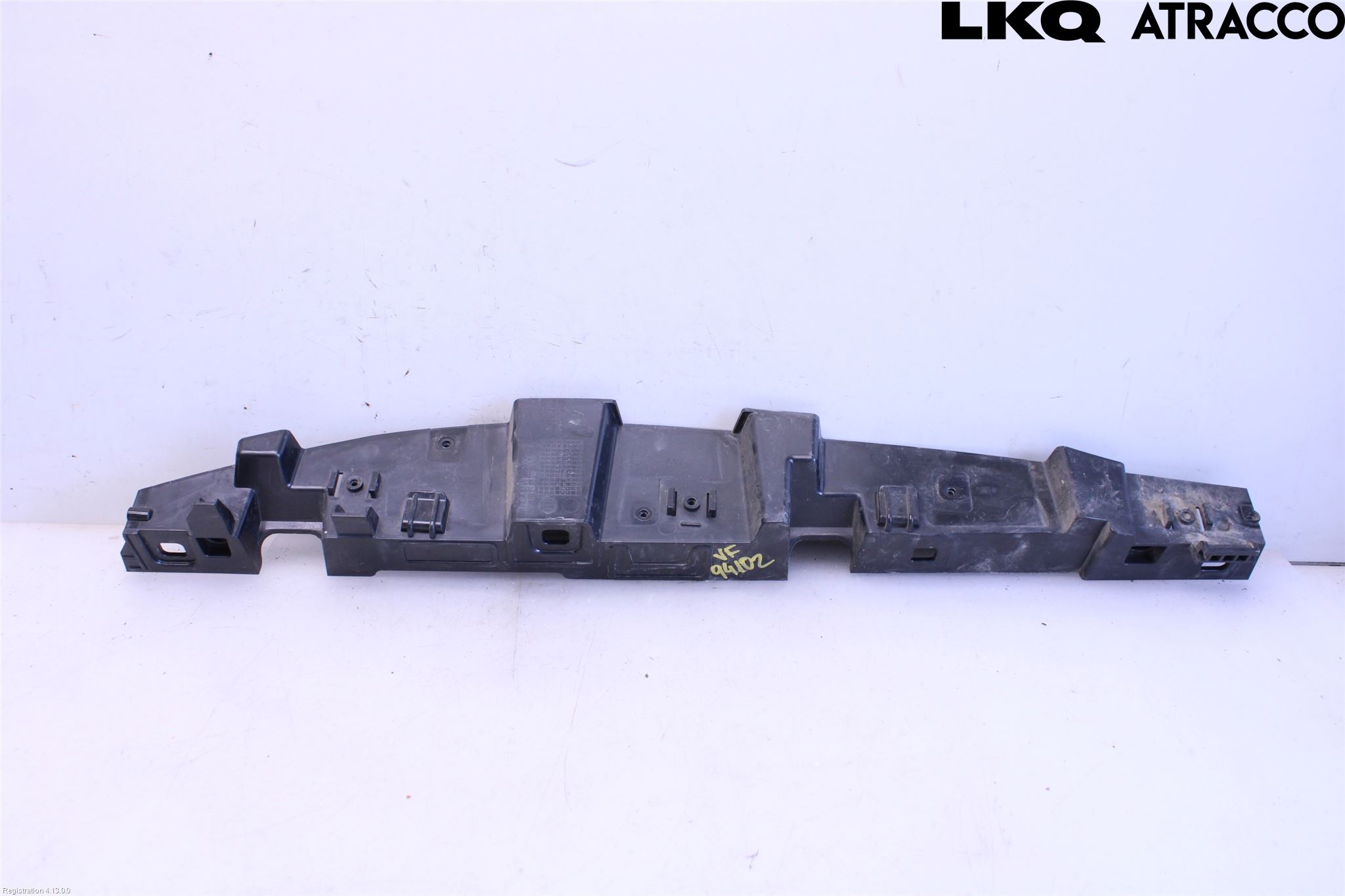 BMW i3 I01 13-22 Frontskjermfeste Venstre