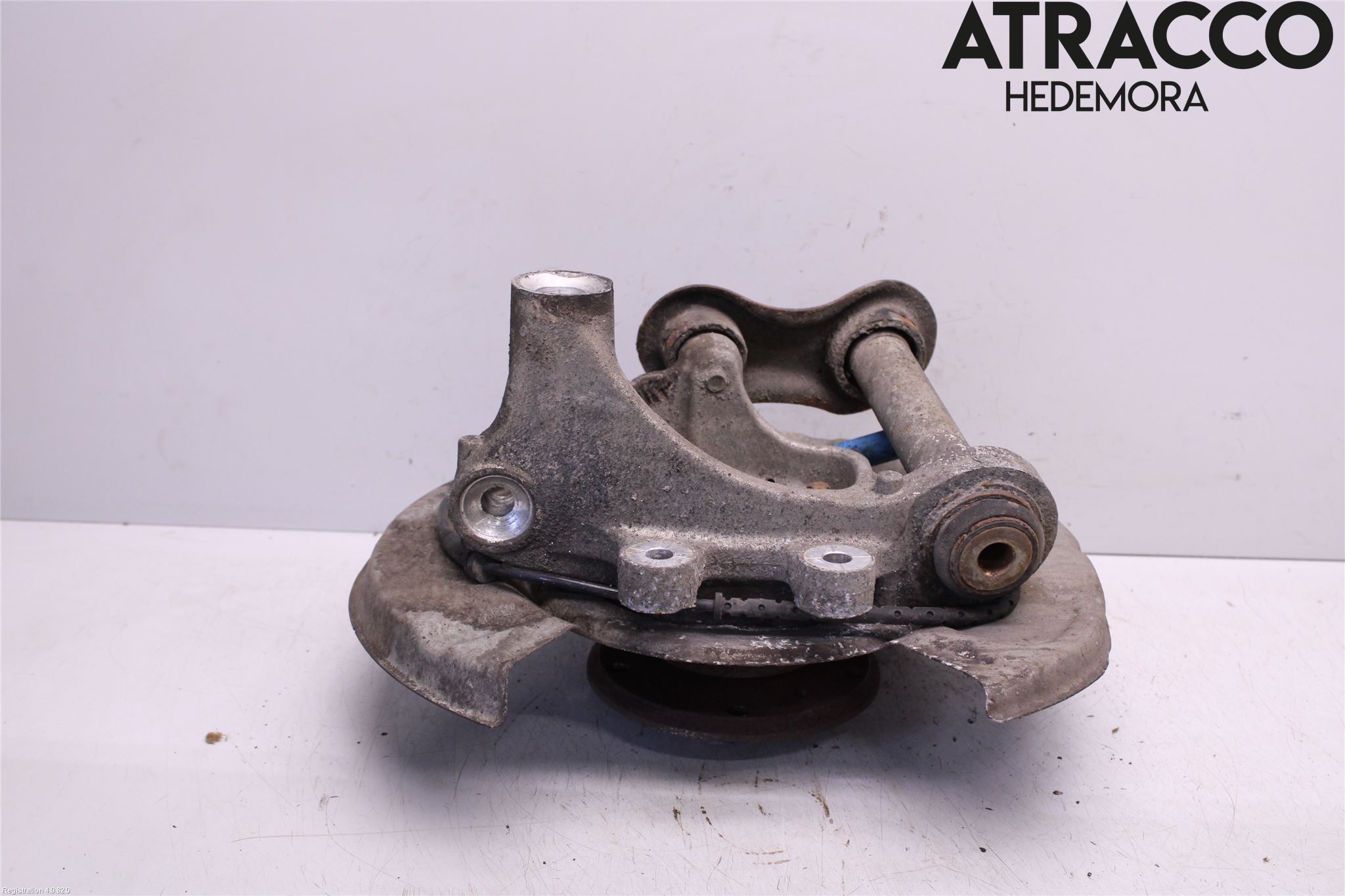 BMW 6 E63/64    02-10 Spindel Vb