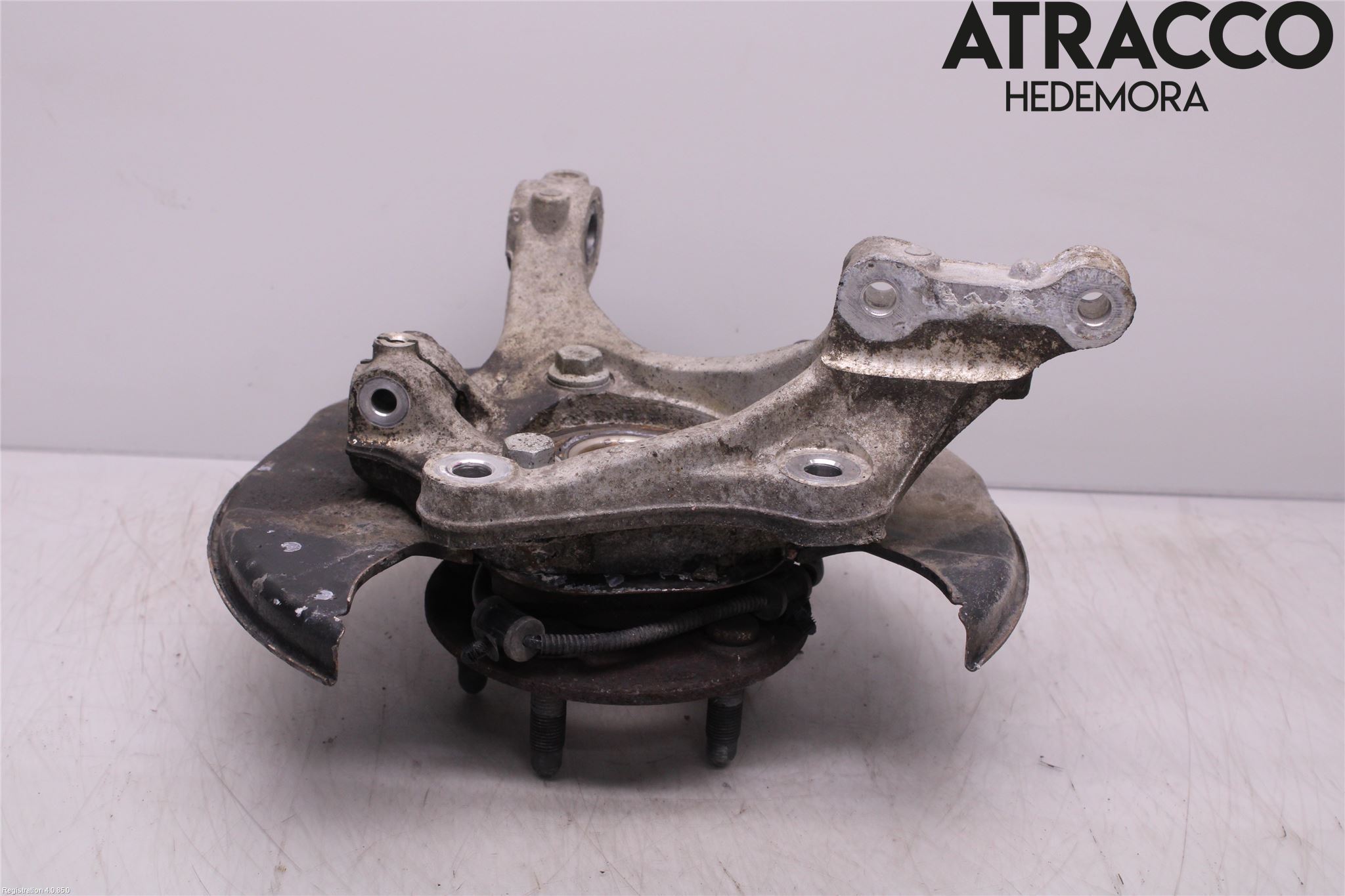 Opel INSIGNIA 09-16 Spindel Vf