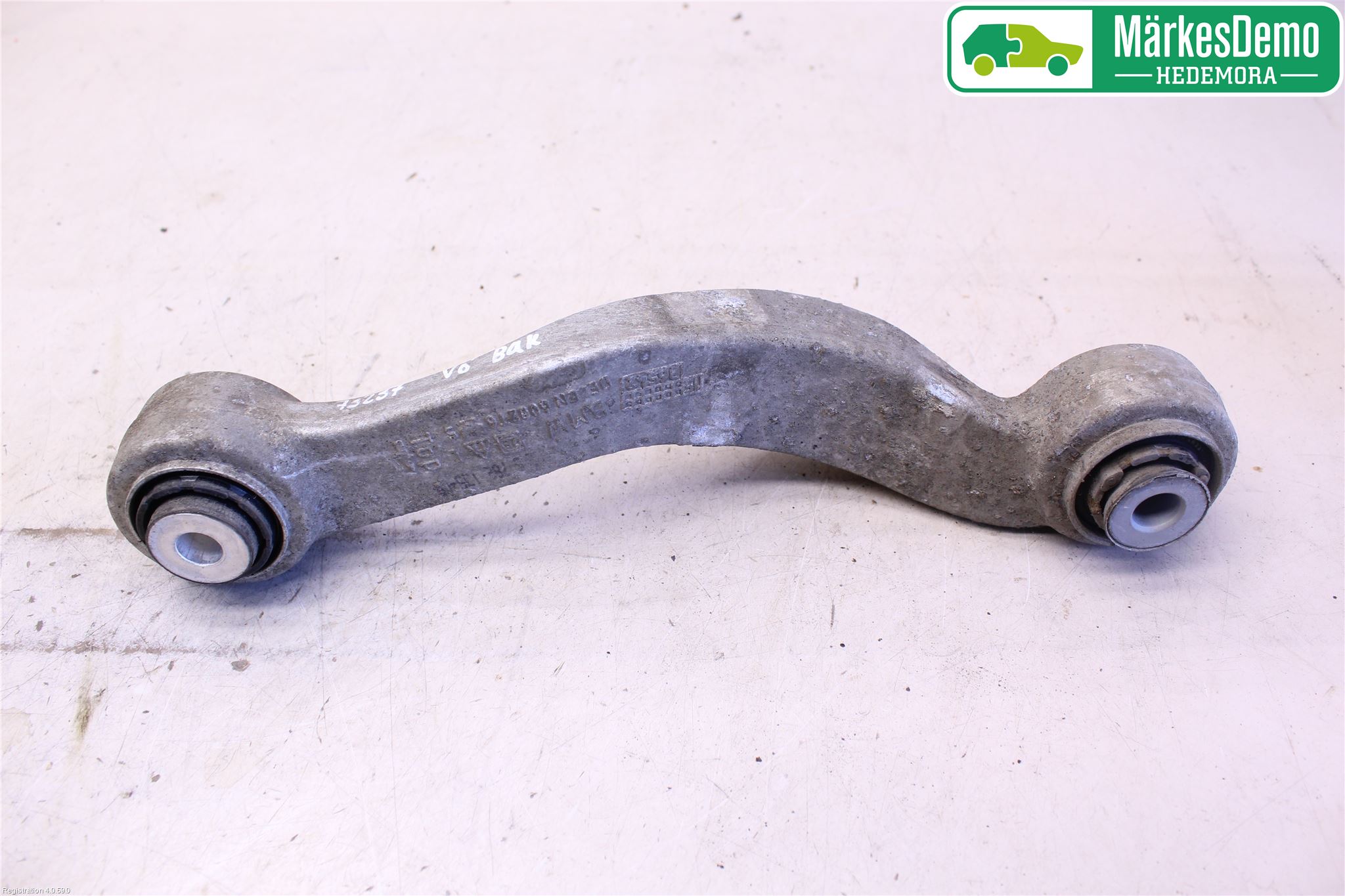 BMW 5 F10/F11/F18 09-17 Bærearm Bak Venstre Øvre