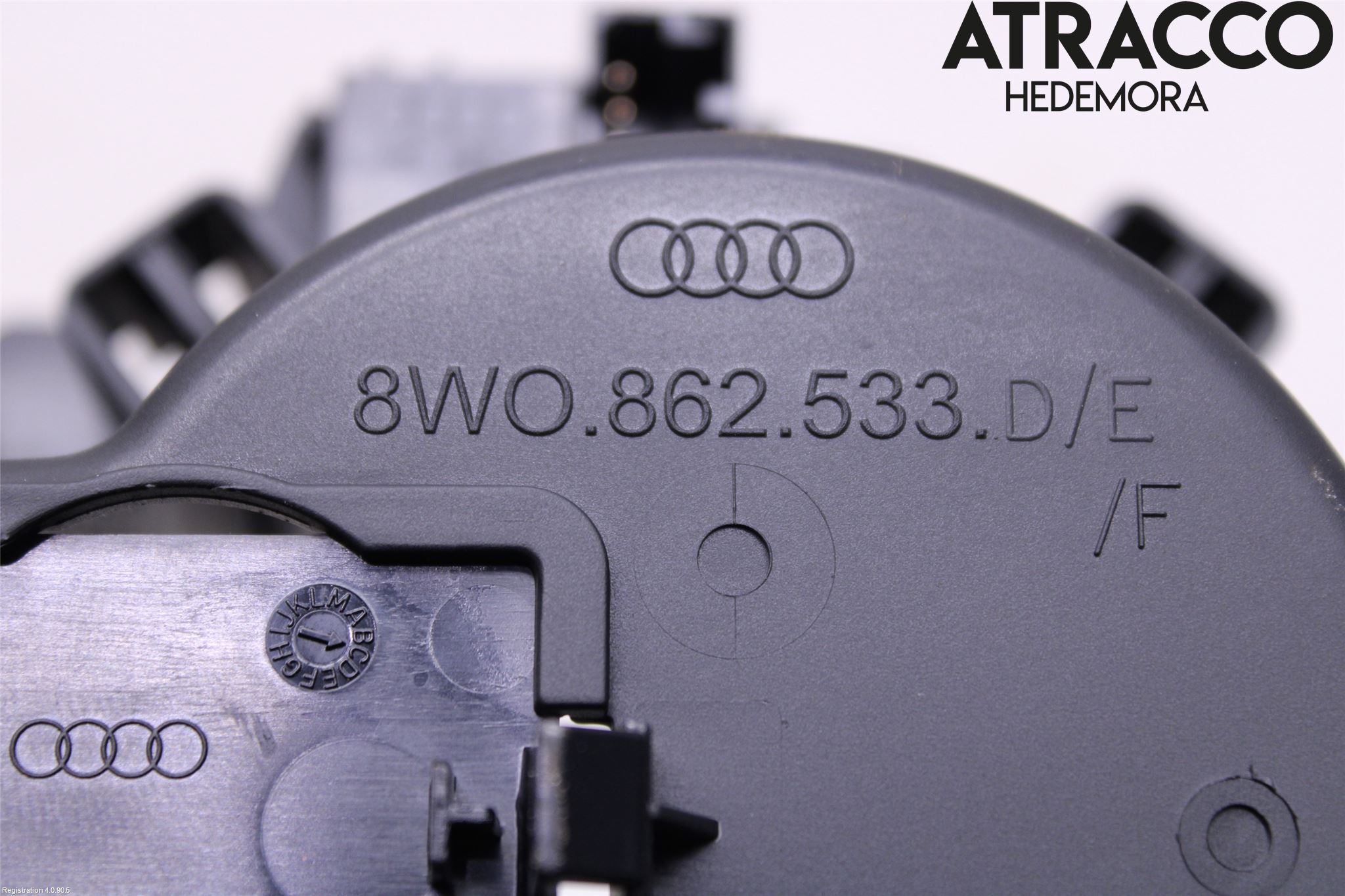 Audi A4 ALLROAD 17- Innr Koppholder