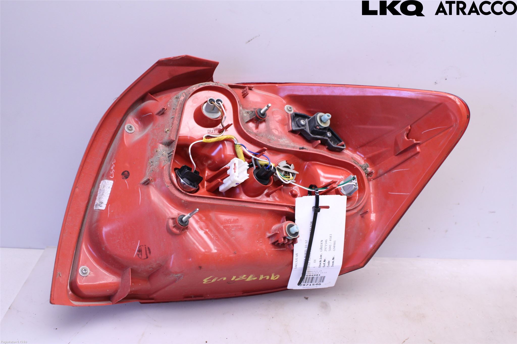 Toyota AURIS 10-12 Baklykt Venstre