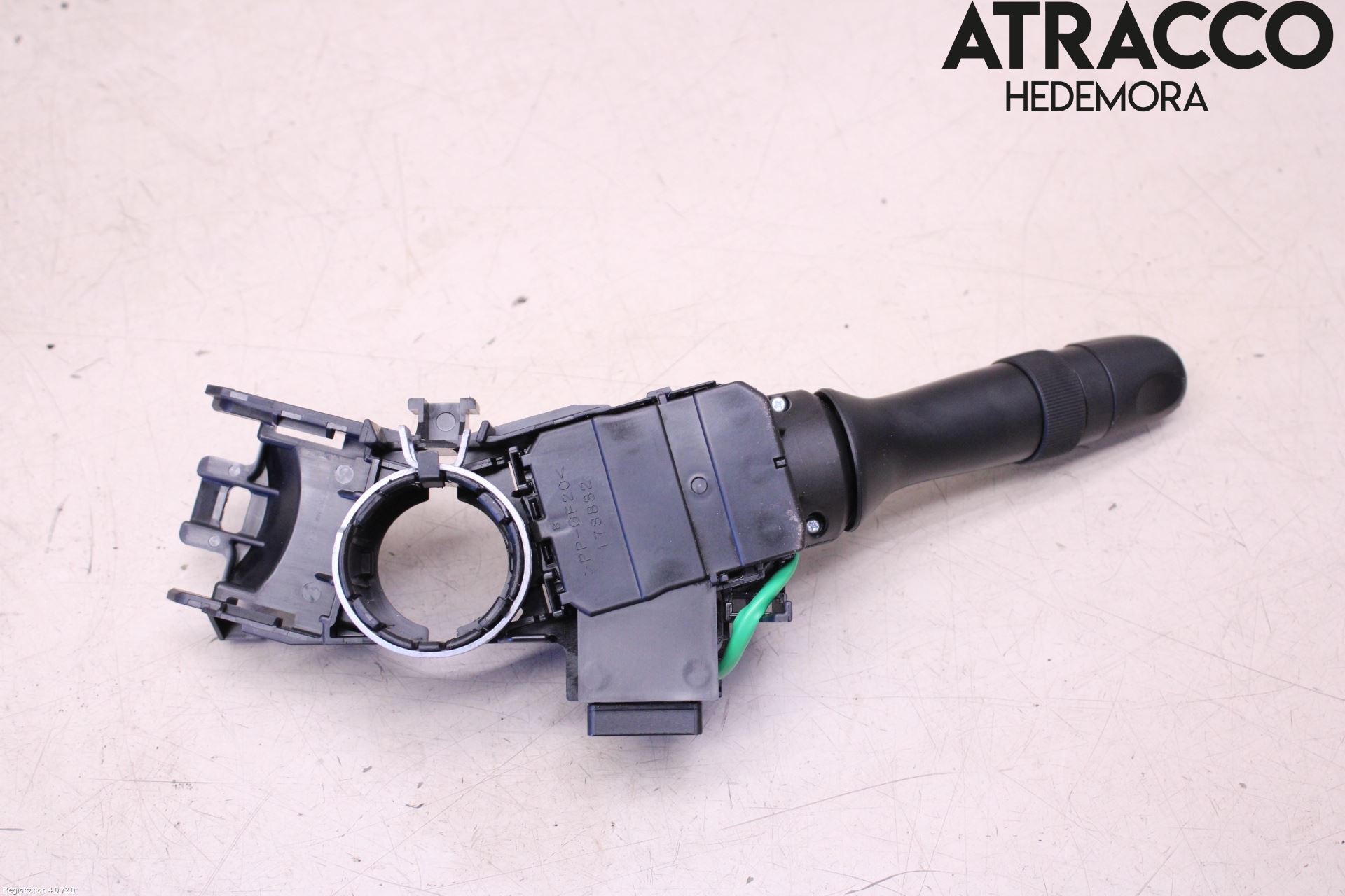 Toyota YARIS XP130 15-20 Bryter Ratt Blinklys - Lys