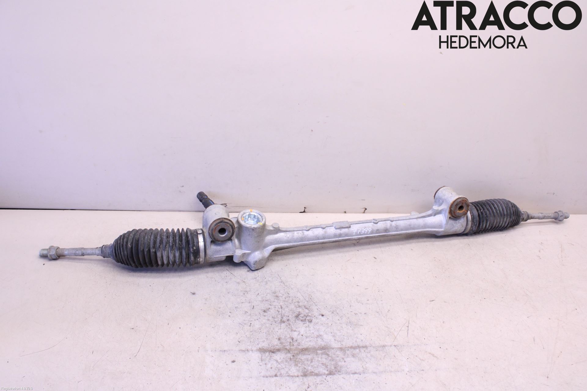 Toyota YARIS XP130 15-20 Snekke - Tannstang