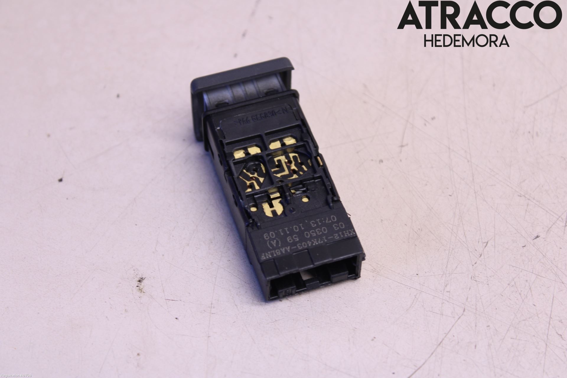 Landrover DEFENDER (L316) 07-16 Bryter Rutespyling