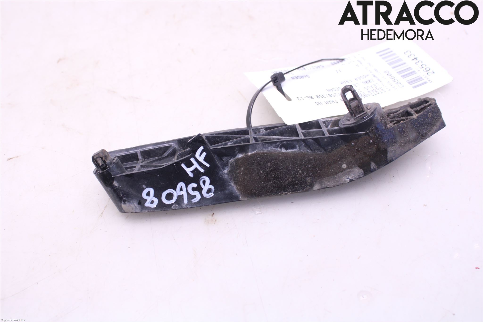 Lexus IS 220d/250/350 06-13 Støtfangerfeste Foran Høyre
