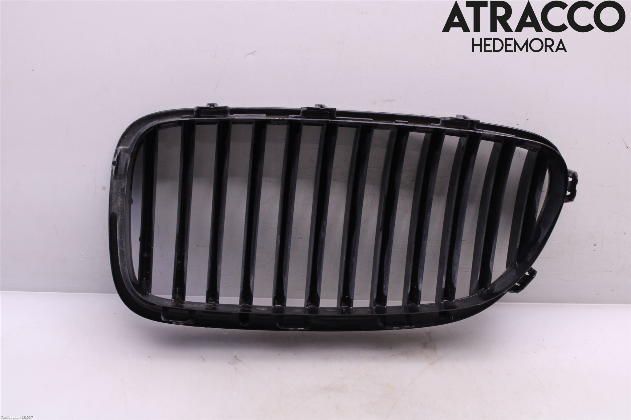 BMW 5 F10/F11/F18 09-17 Grilldel Venstre