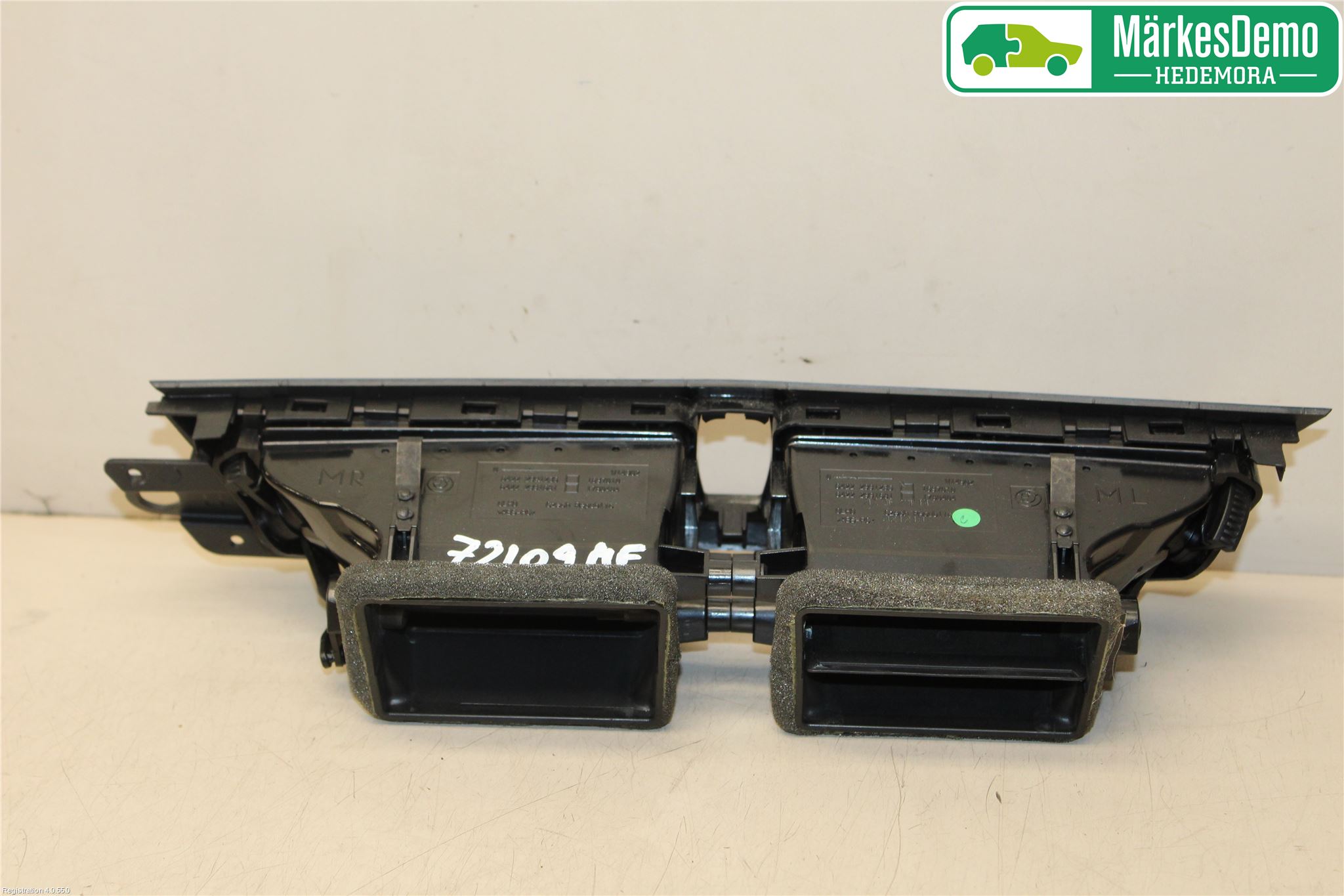BMW X1 E84 10-15 Dashbord Kanal - Dyse