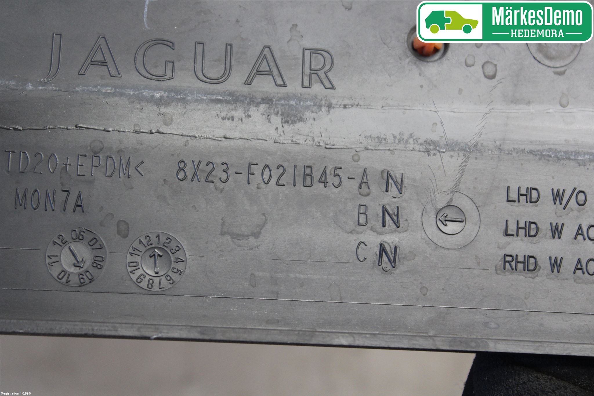 Jaguar XF 08-15 Visker Deksel-Grill-Under Frr