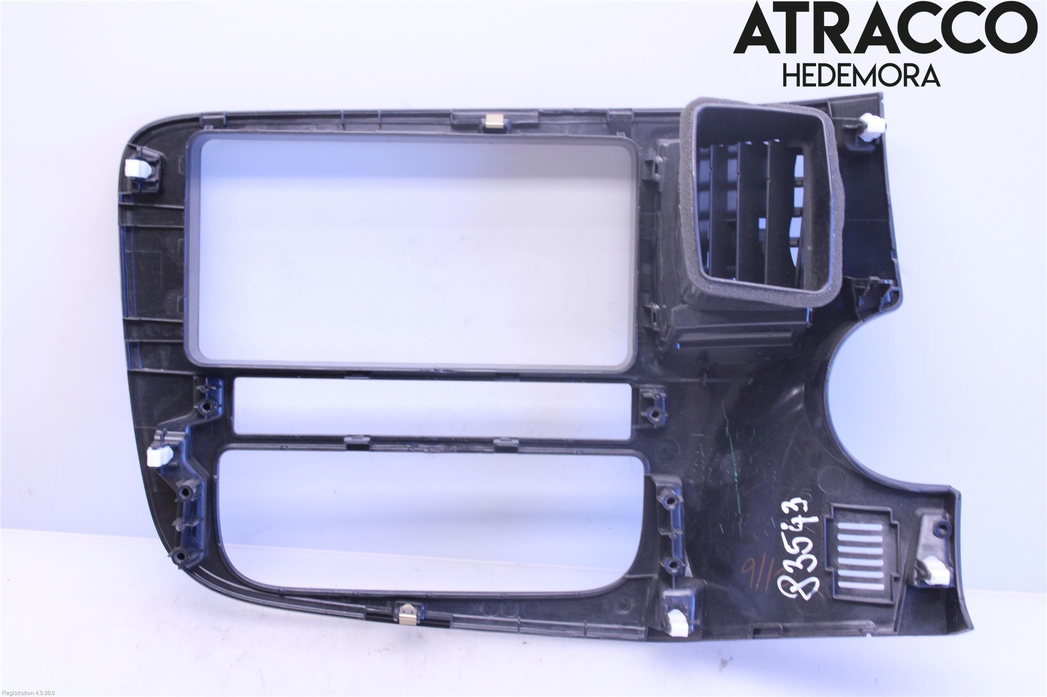 Mitsubishi OUTLANDER 13-21 Innr Radio Ramme
