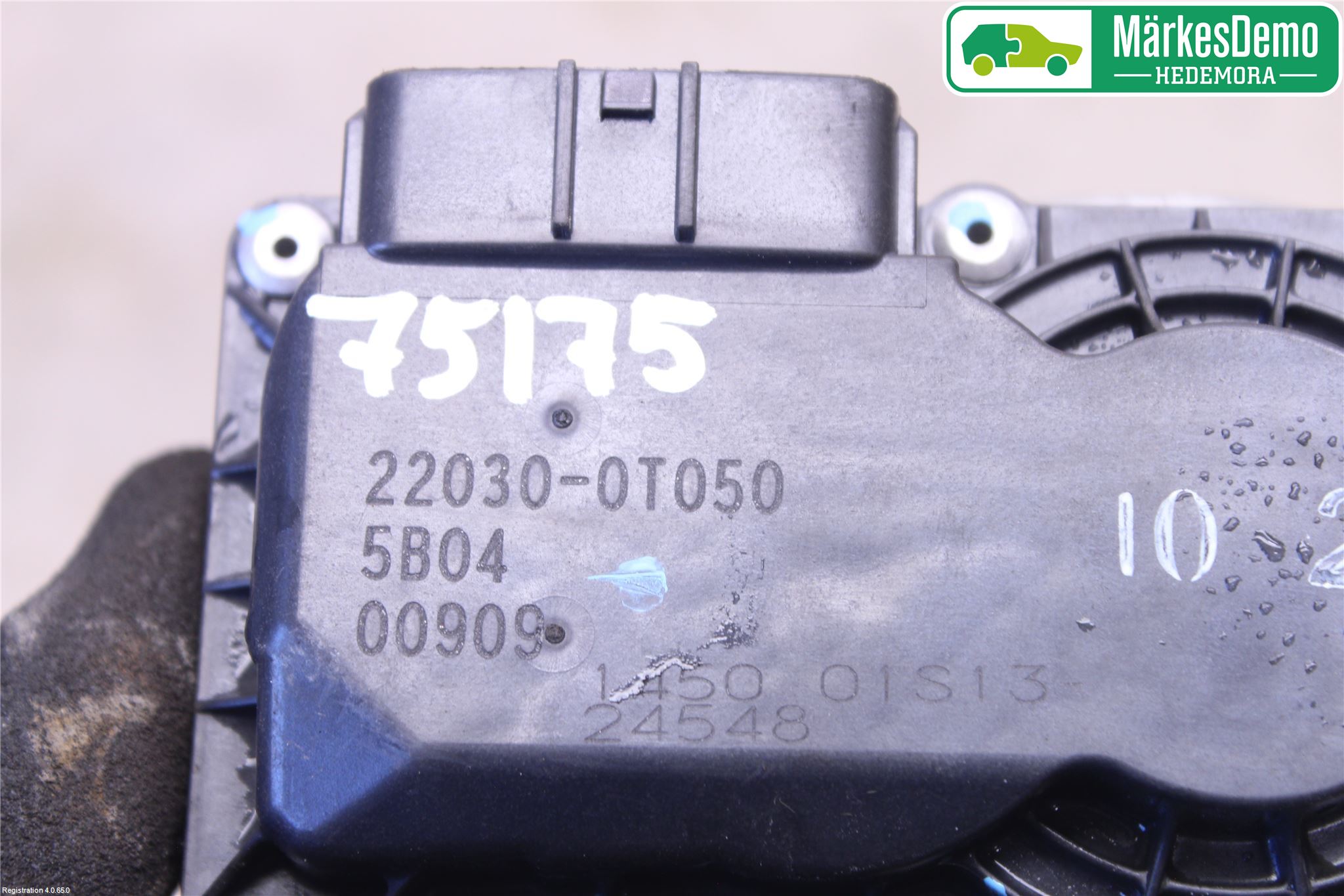 Toyota AURIS 13-19 Inns Spjeldhus