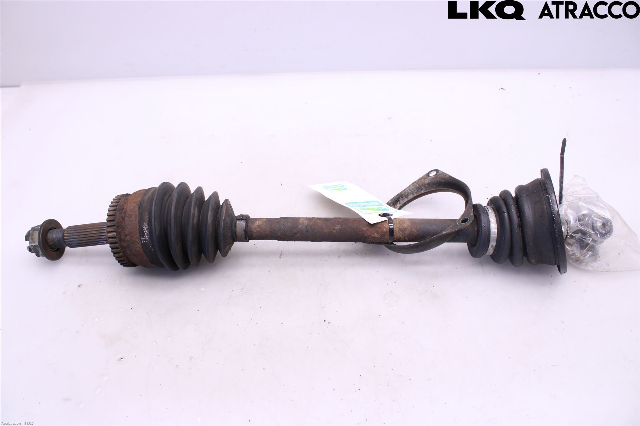 Volvo S40/V40    96-04 Drivaksel Foran Kompl Venstre