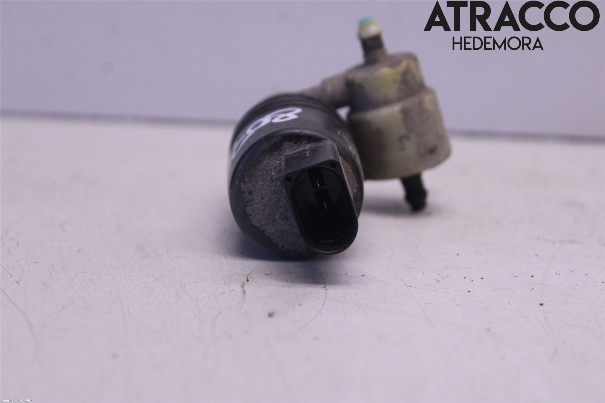 Volkswagen VW CADDY 11-15 Spylerpumpe Frontrute