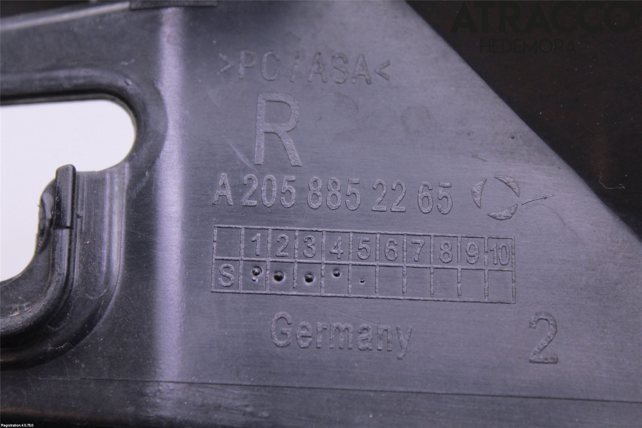 Mercedes-Benz MB C-KLASS (W205) 14-21 Støtfangerfeste Bak Høyre