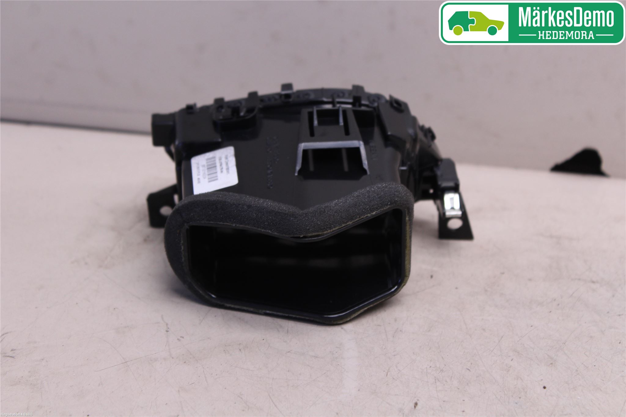 Nissan JUKE 10-14 Dashbord Kanal - Dyse