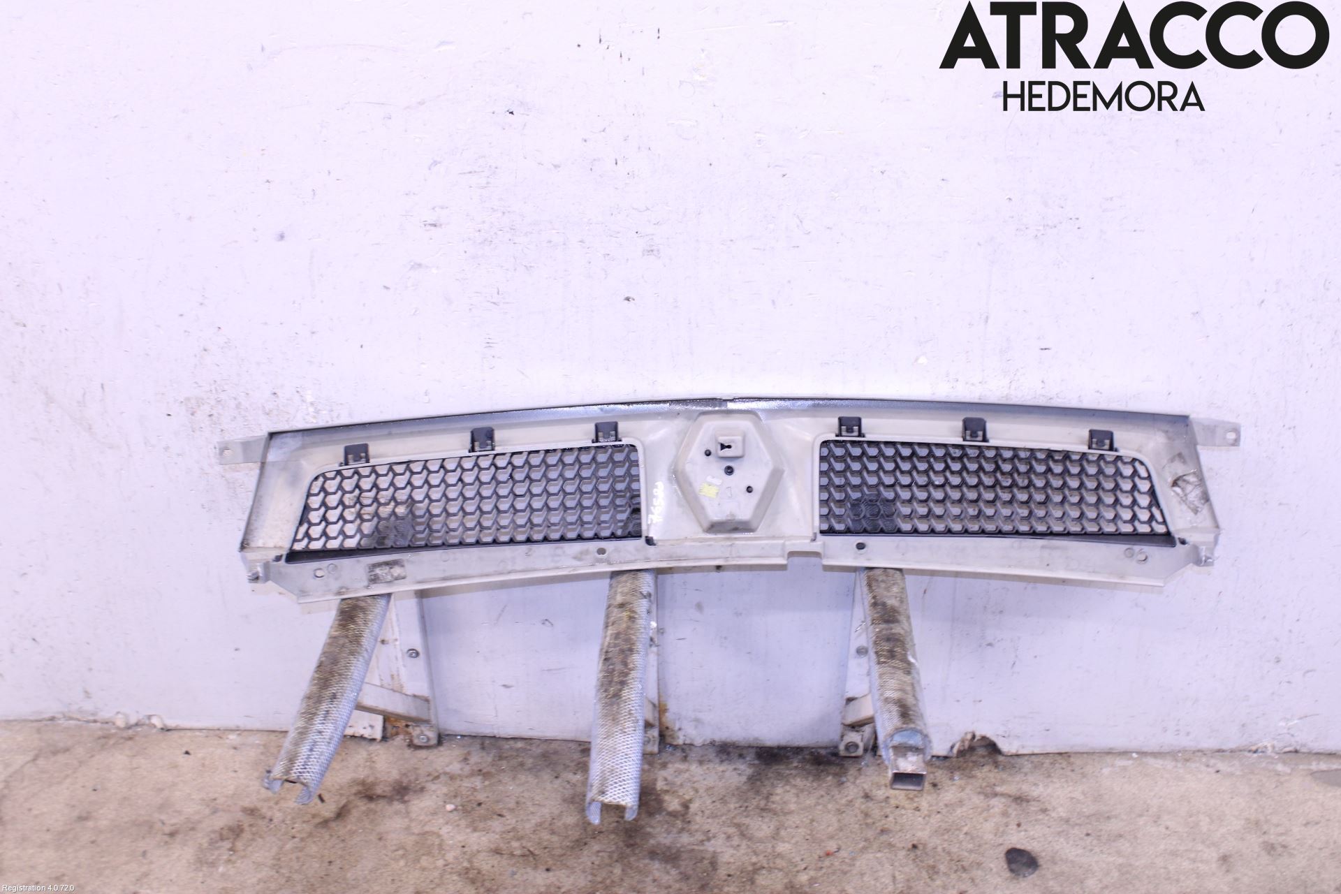 Renault MASTER III  04-10 Grill Komplett
