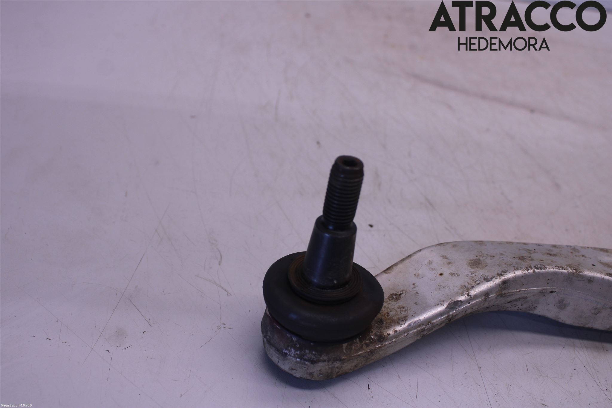 Volkswagen VW PASSAT 01-05 Bærearm Foran Venstre Nedre