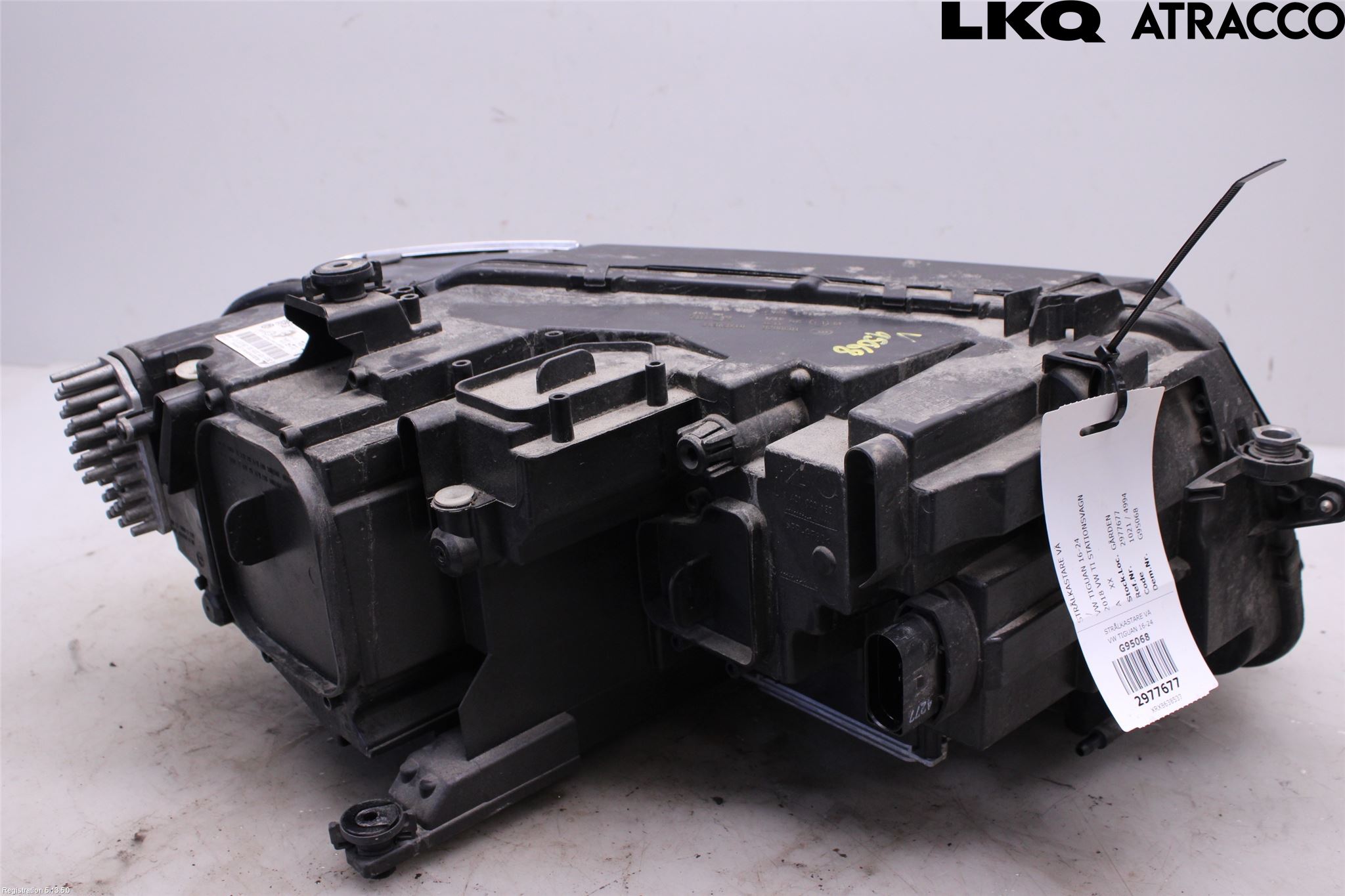 Volkswagen VW TIGUAN 16-24 Frontlykt Venstre