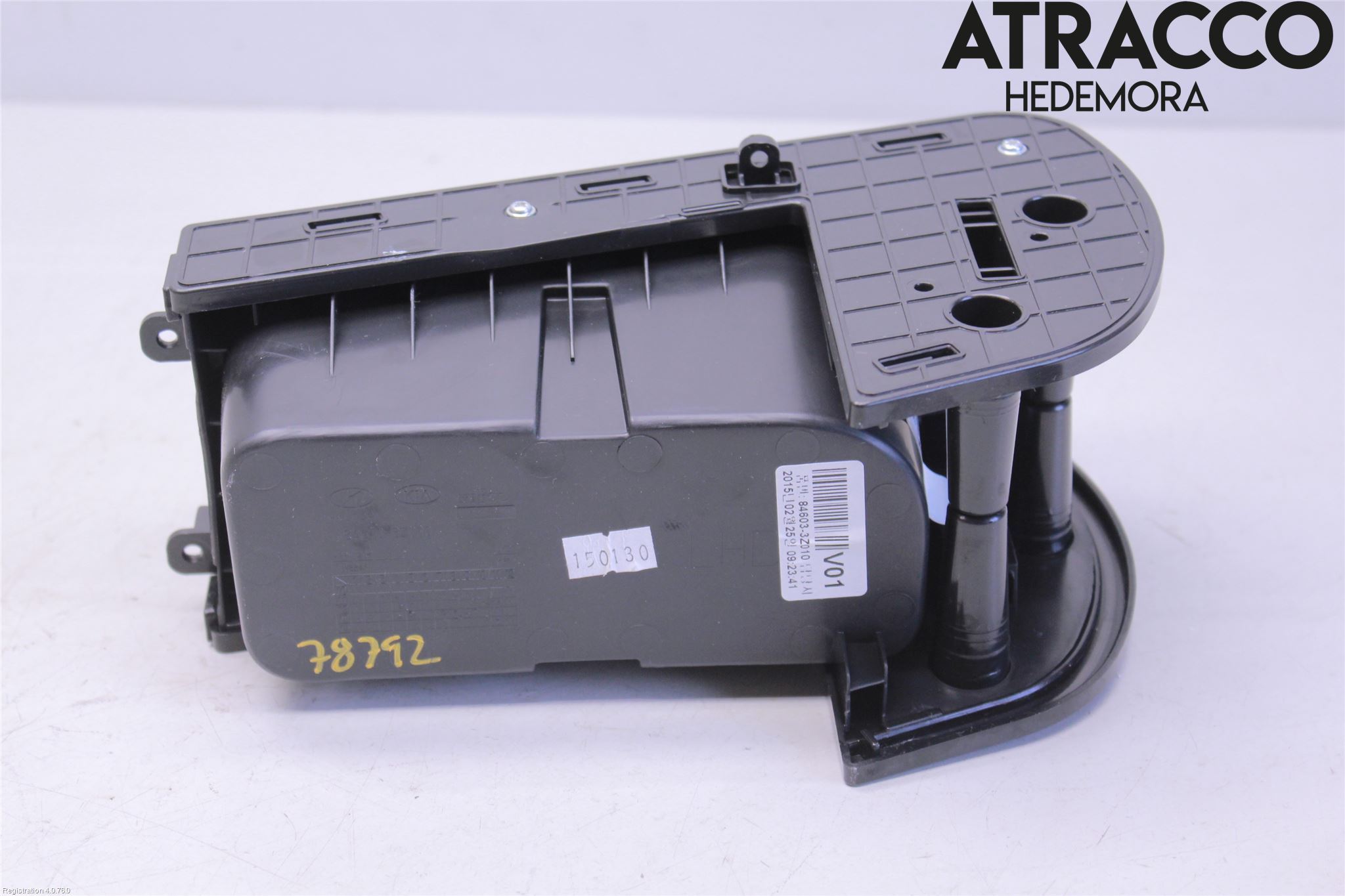 Hyundai i40 16-18 Innr Koppholder
