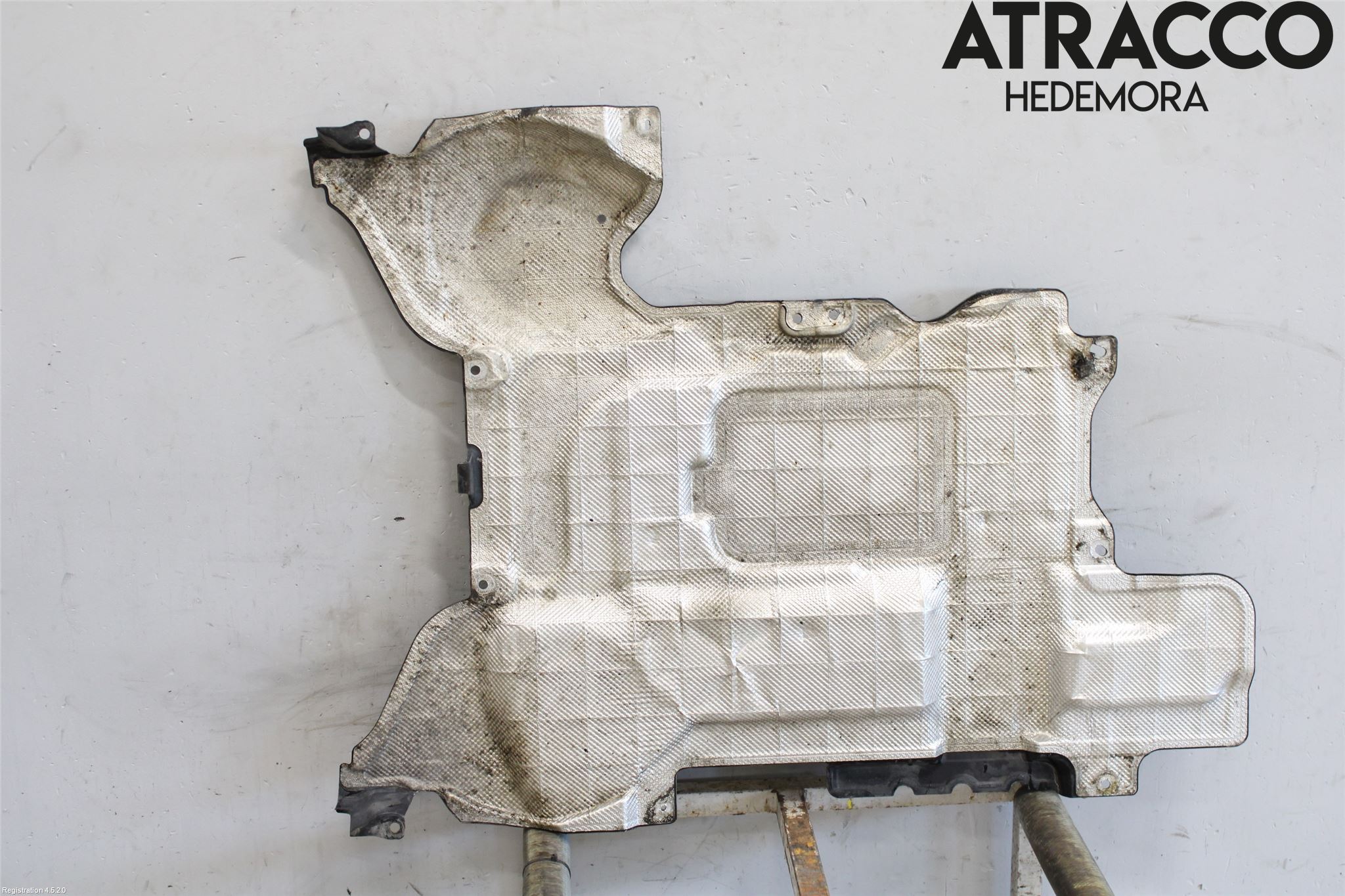 Mercedes-Benz MB E-KLASS (W212) 09-16 Bunnplate U Motor-Gear-Dørk