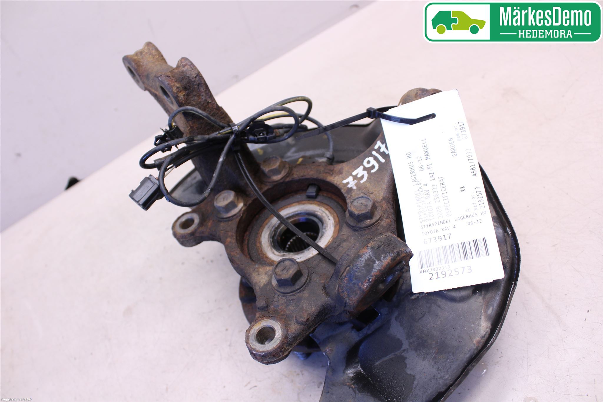 Toyota RAV 4 06-12 Spindel Hf