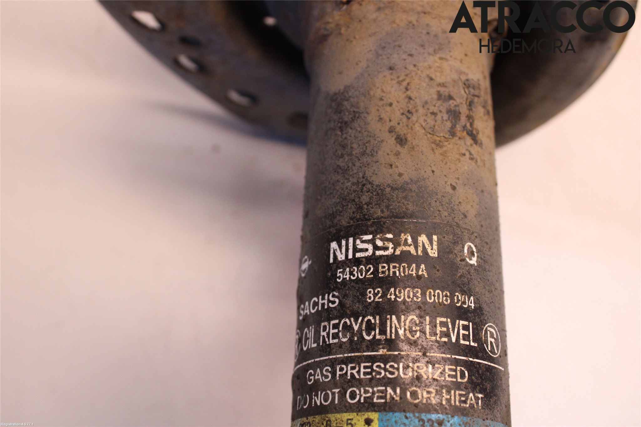 Nissan QASHQAI   07-10 Fjærbein Foran Høyre