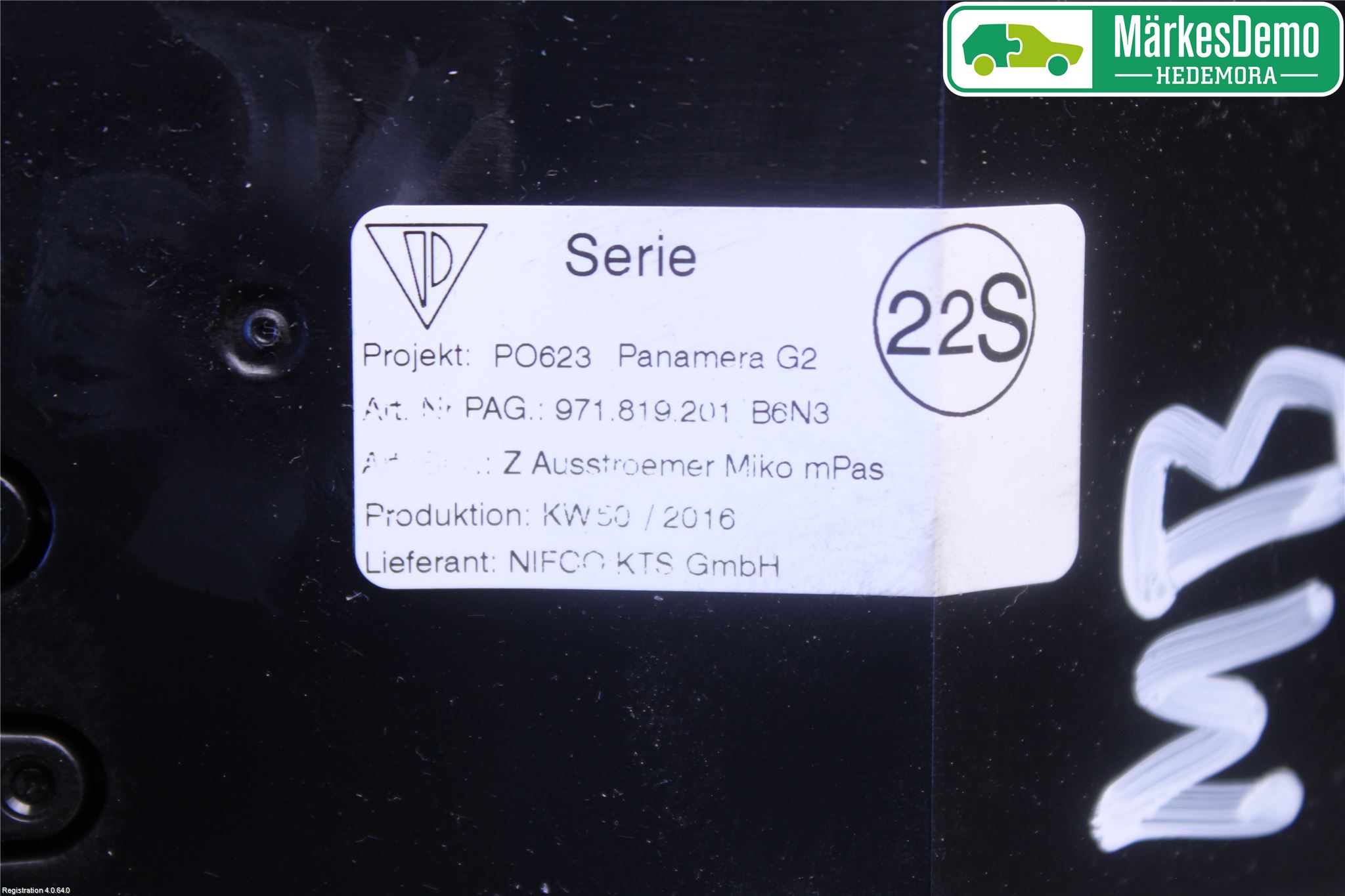 Porsche PANAMERA 09- Dashbord Kanal - Dyse
