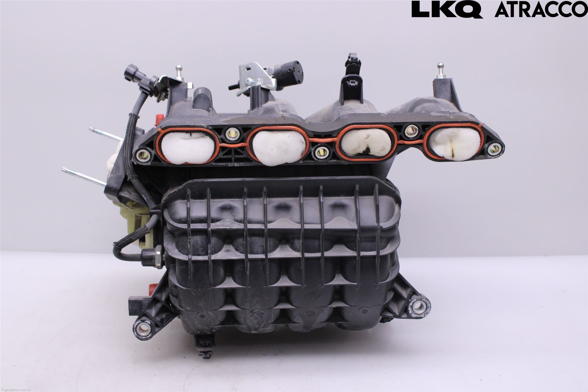 Toyota AVENSIS 09-15 Innsugningsmanifold