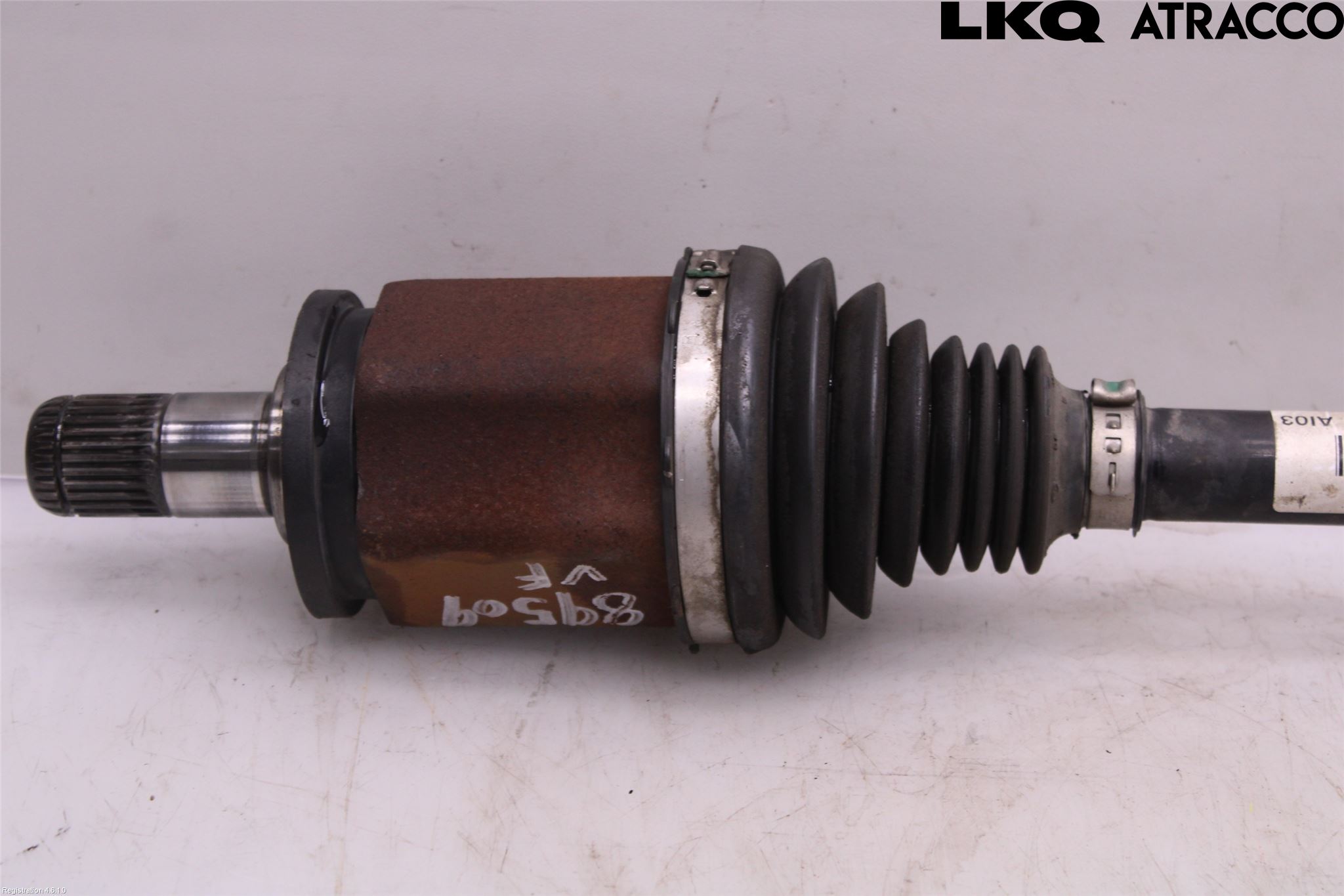 BMW X4 F26 14-18 Drivaksel Foran Kompl Venstre