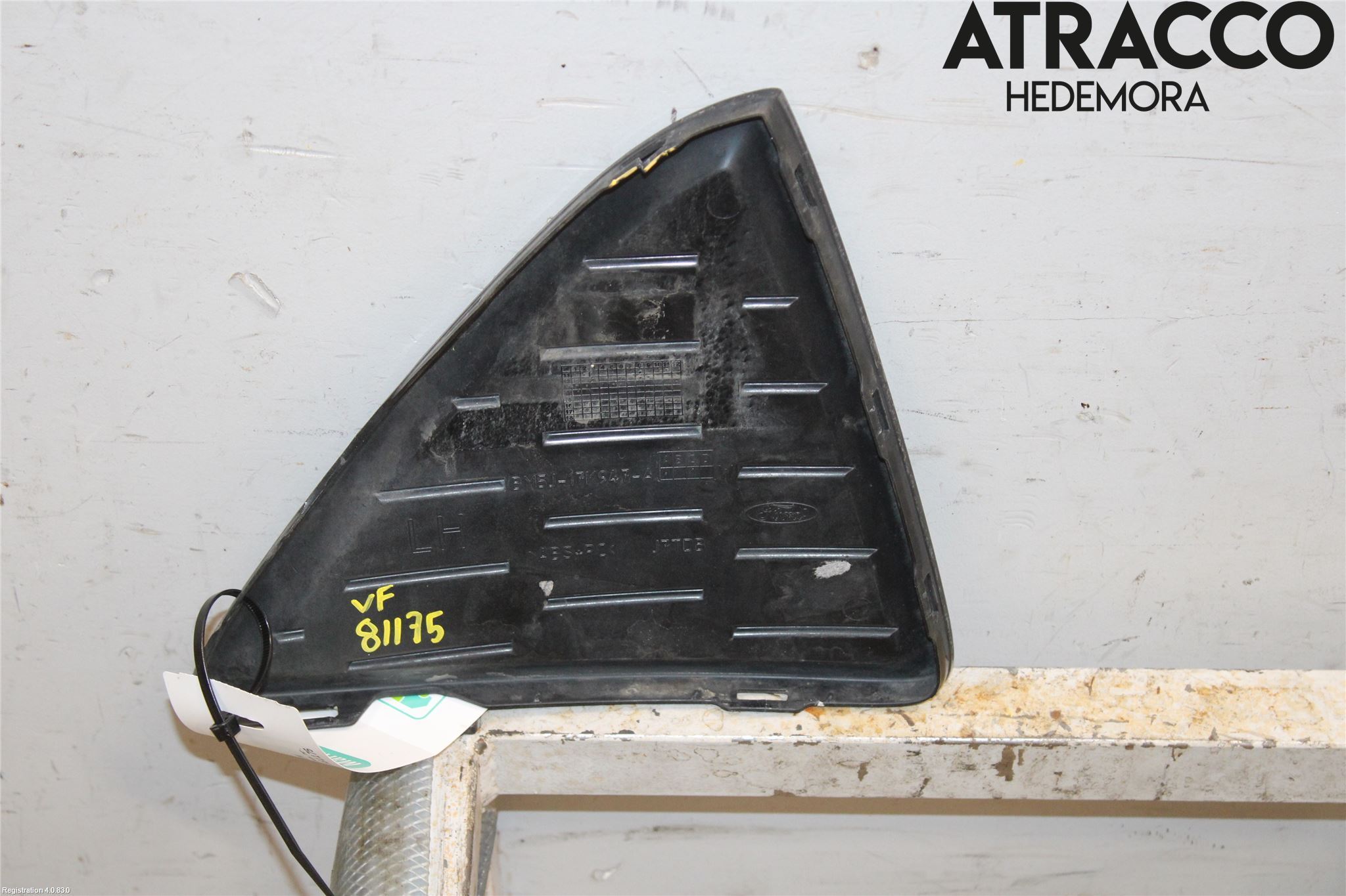 Ford FOCUS 11-14 Grilldel Venstre