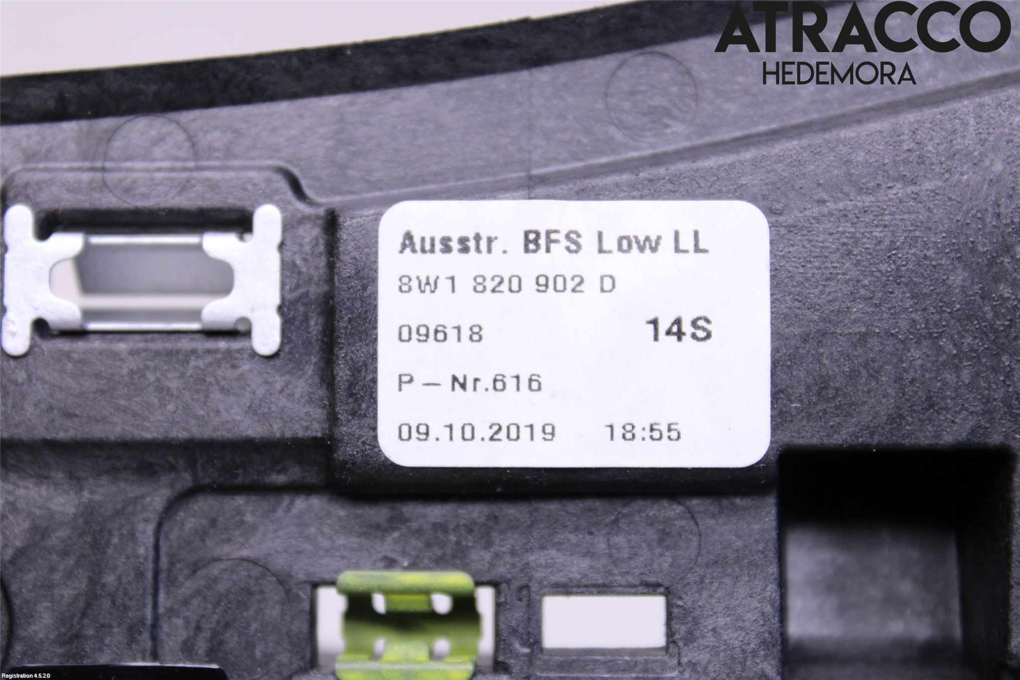 Audi A4/S4 B9 16-19 Dashbord Kanal - Dyse