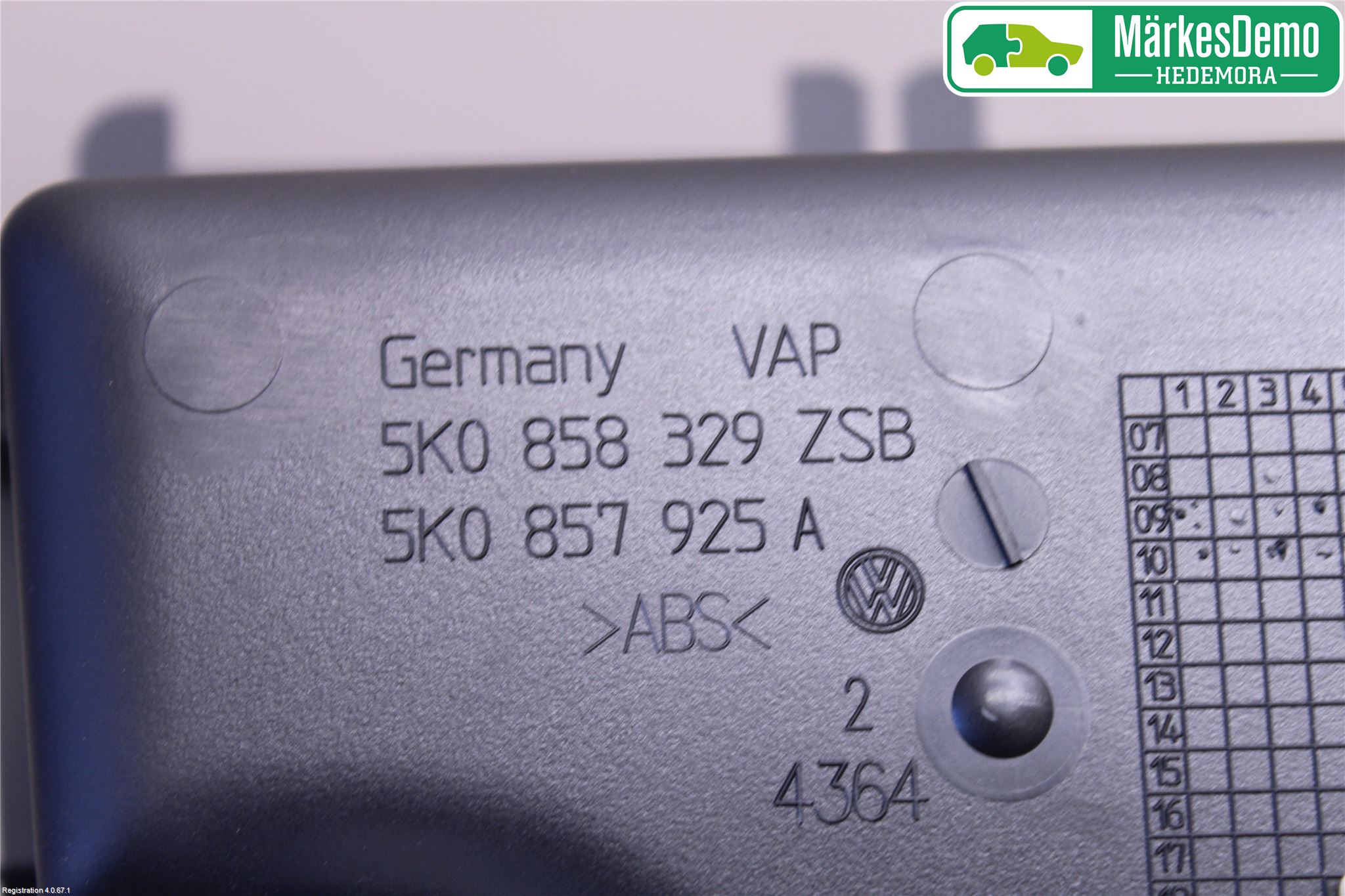 Volkswagen VW SCIROCCO 09-17 Innr Oppbevaringsrom