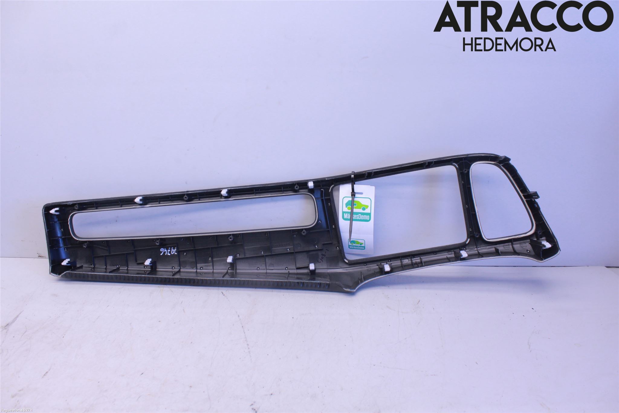 Honda HR-V 15-21 Instrumentkonsoll Midt