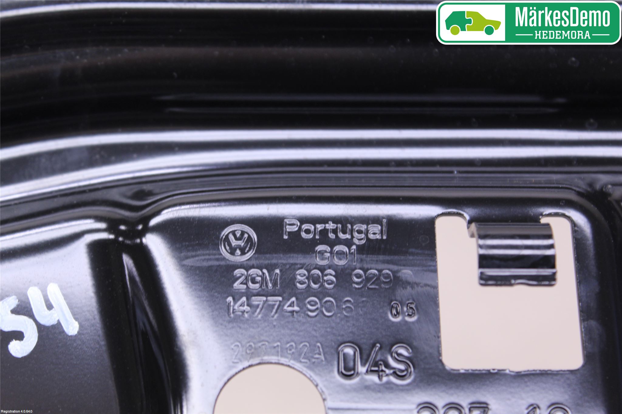 Volkswagen VW T-CROSS 19- Panserlåsplate-Bjelke
