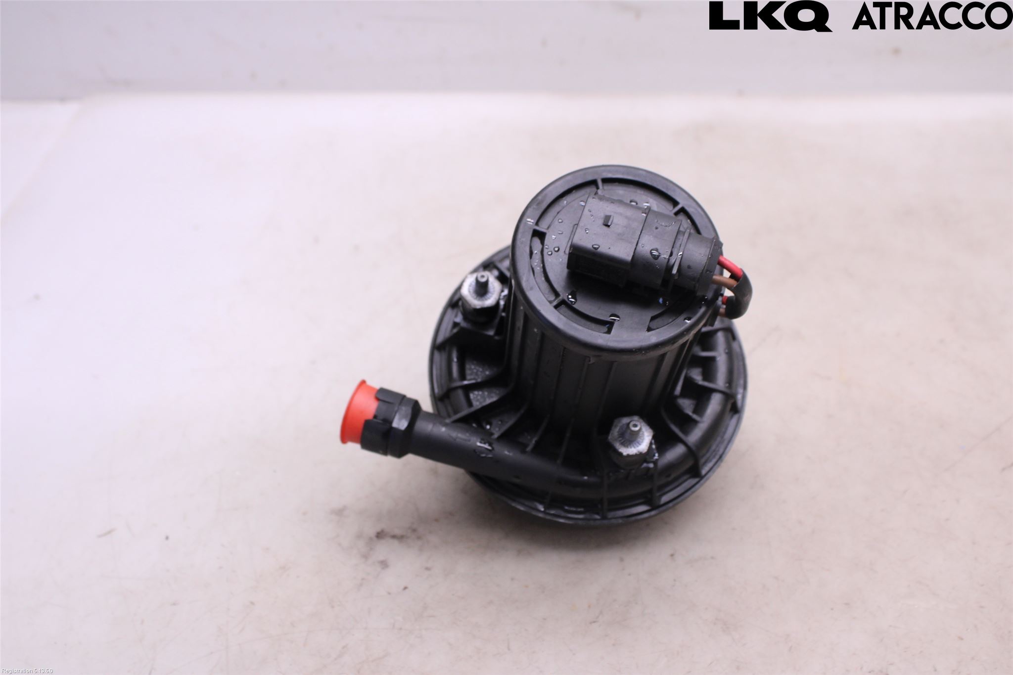 Volkswagen VW GOLF VI 09-13 Luftpumpe - Eksosrensing