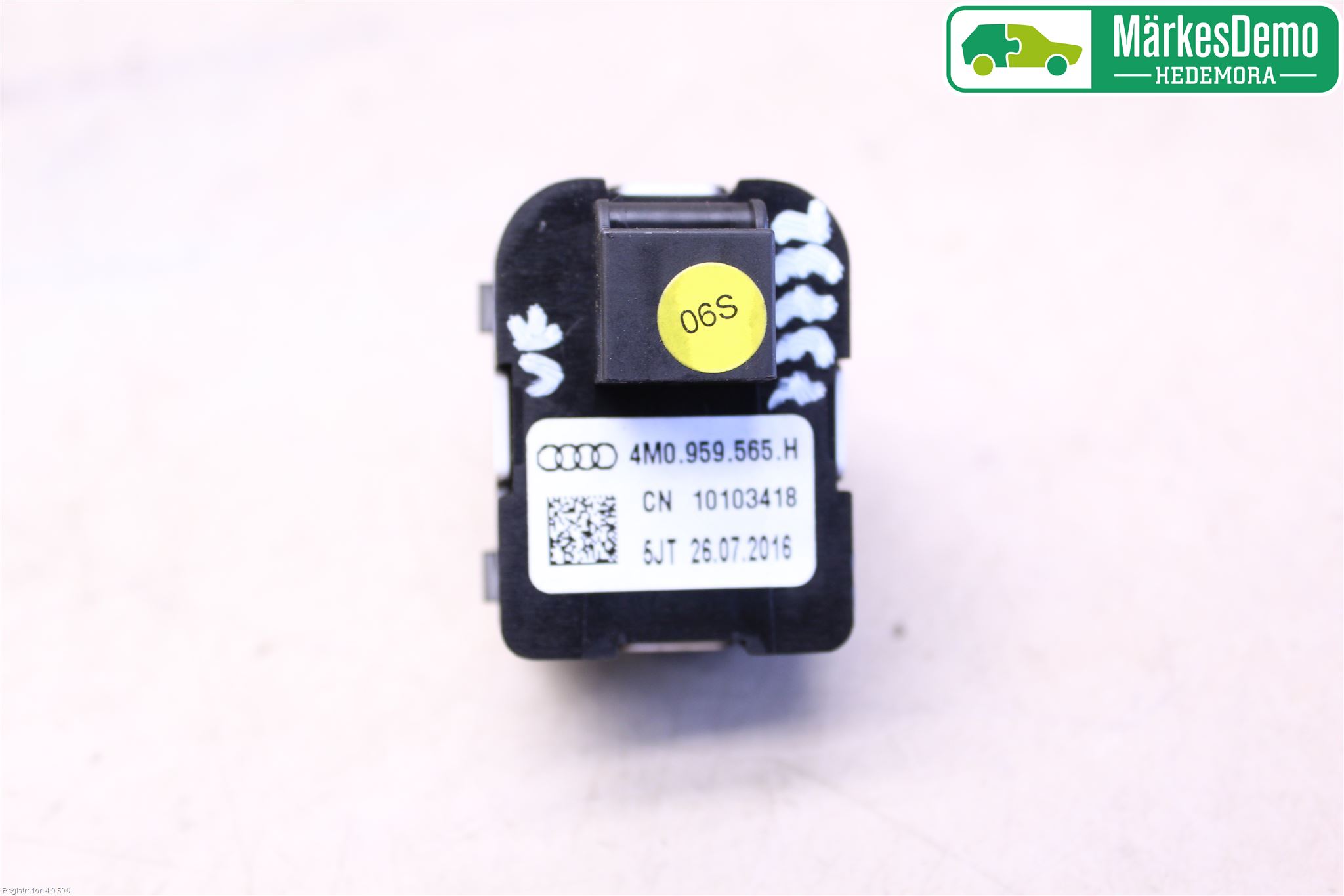 Audi A4/S4 B9 16-19 Bryter Speil