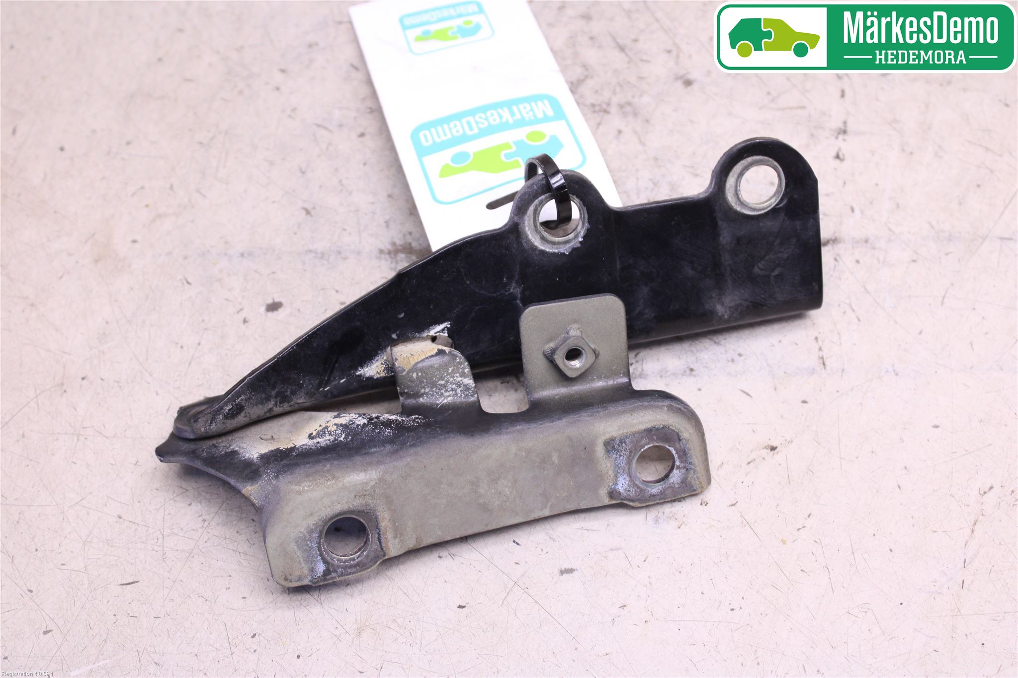 Isuzu D-MAX Panser Hengsel - Hengsler